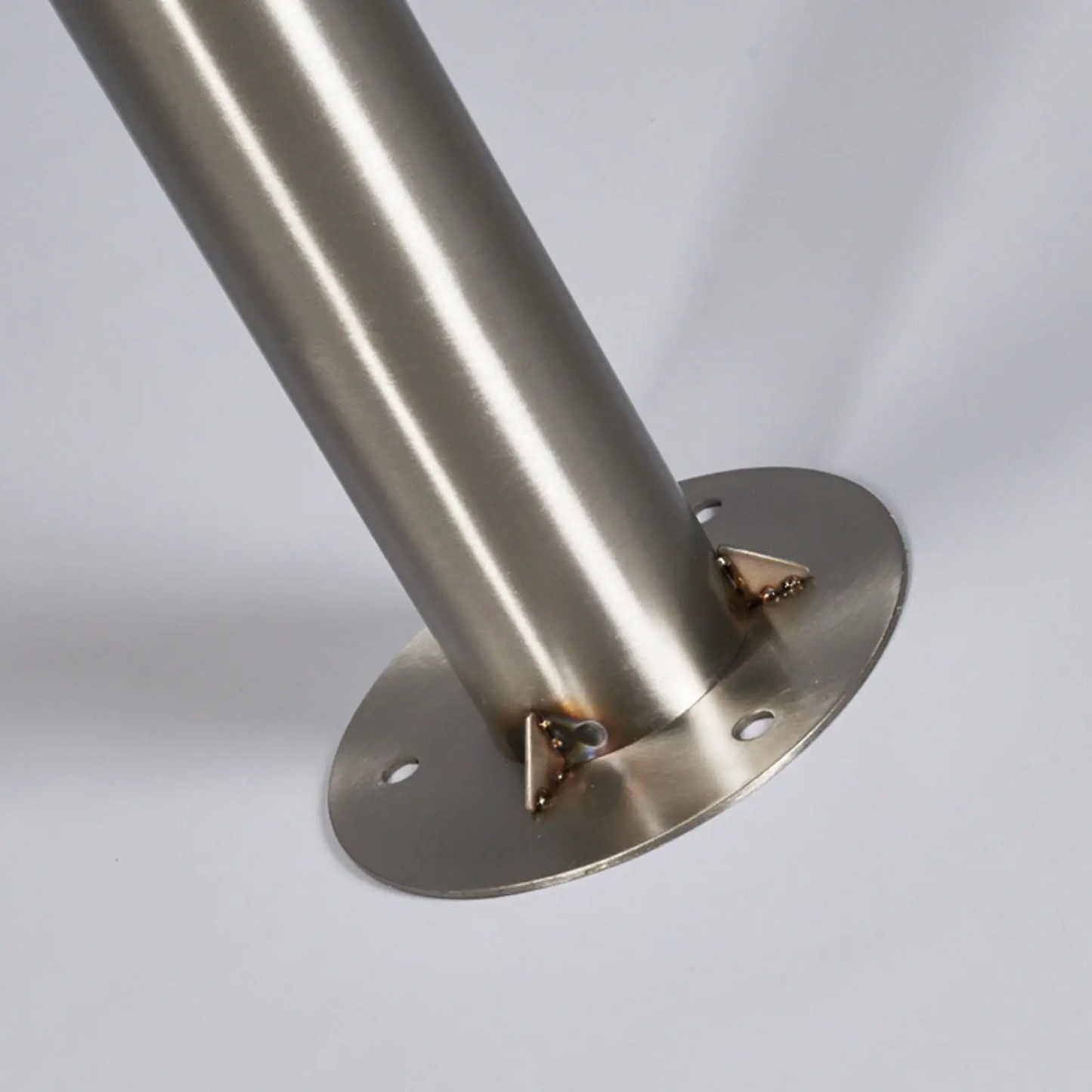 Kandeliabra Samuel su 3 stikliniais rutuliais