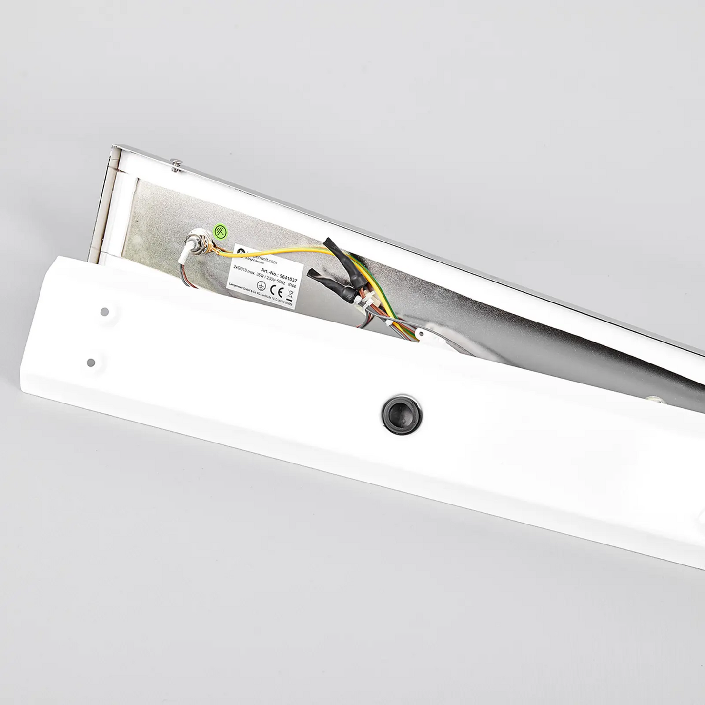 2 fl. Dejan vonios sieninis šviestuvas chromo