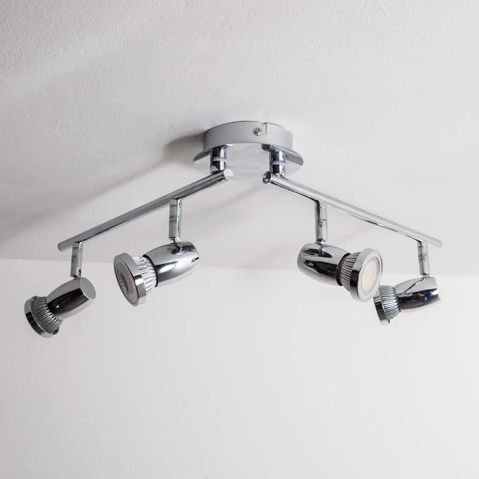 Keturių lempučių GU10 LED lubinis šviestuvas Arminius