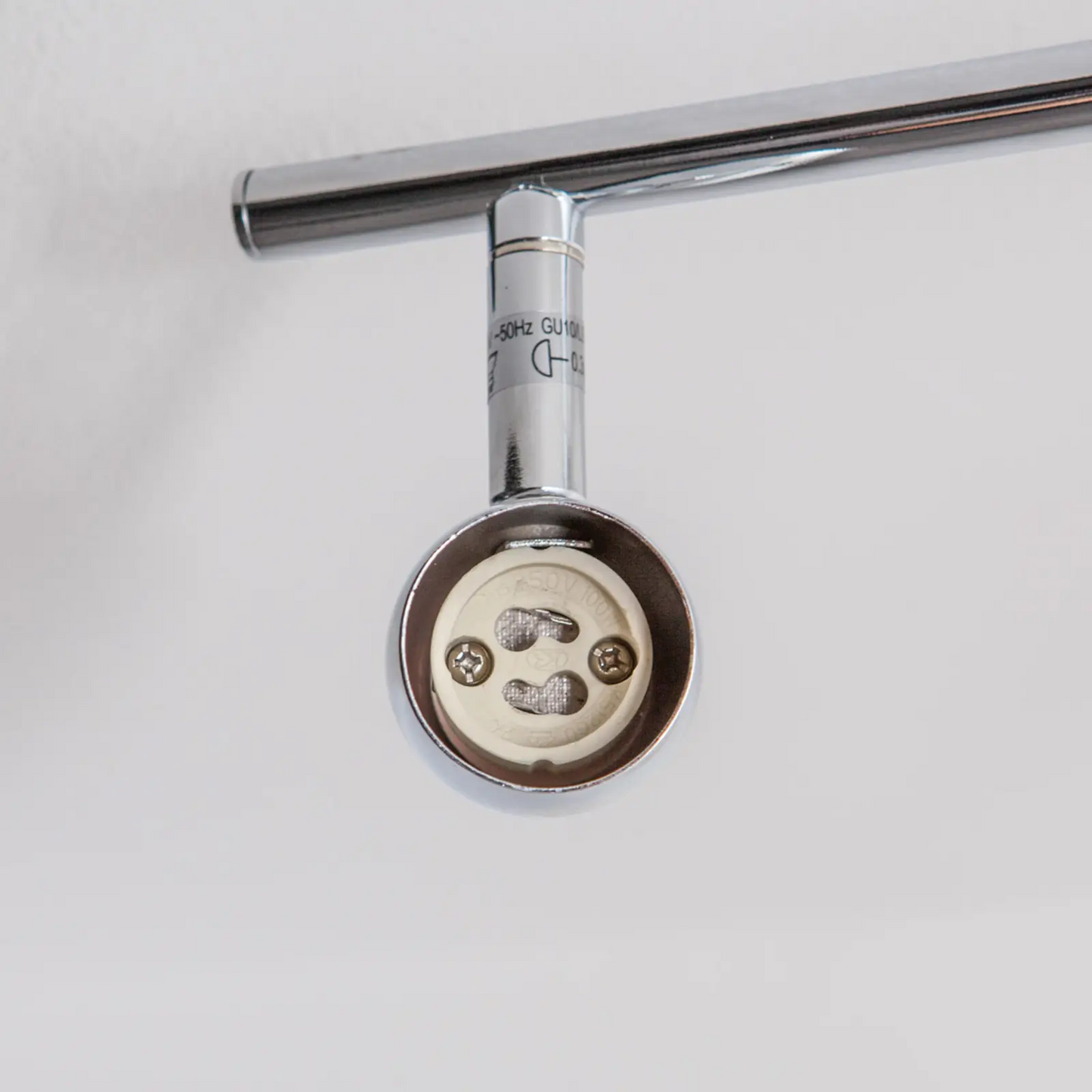 Keturių lempučių GU10 LED lubinis šviestuvas Arminius