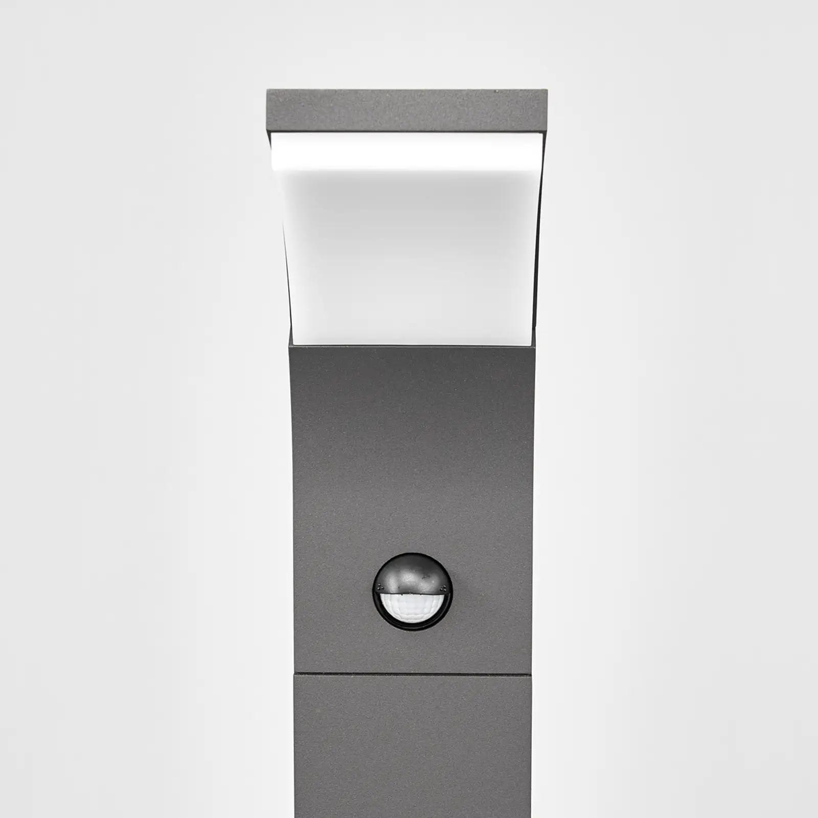 Timm - LED kelio šviestuvas su judesio jutikliu, 60 cm