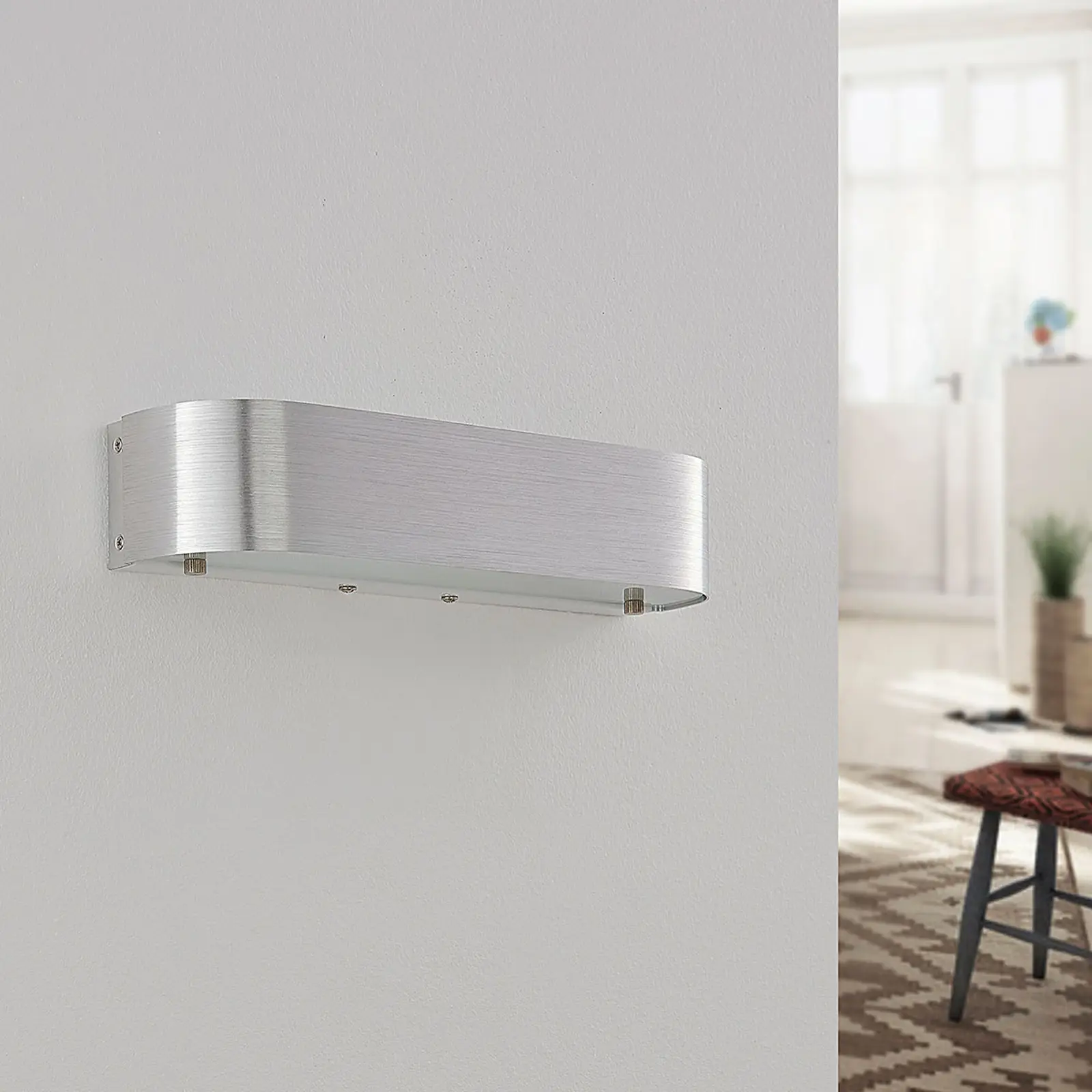 Sieninis šviestuvas Nika su E14 LED, aliuminis