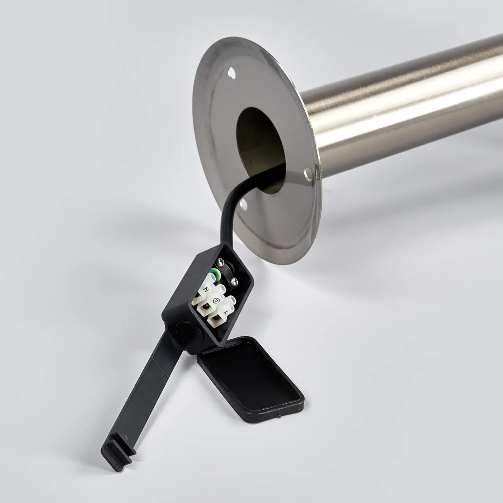 Lindby pjedestalo lempa Vedran