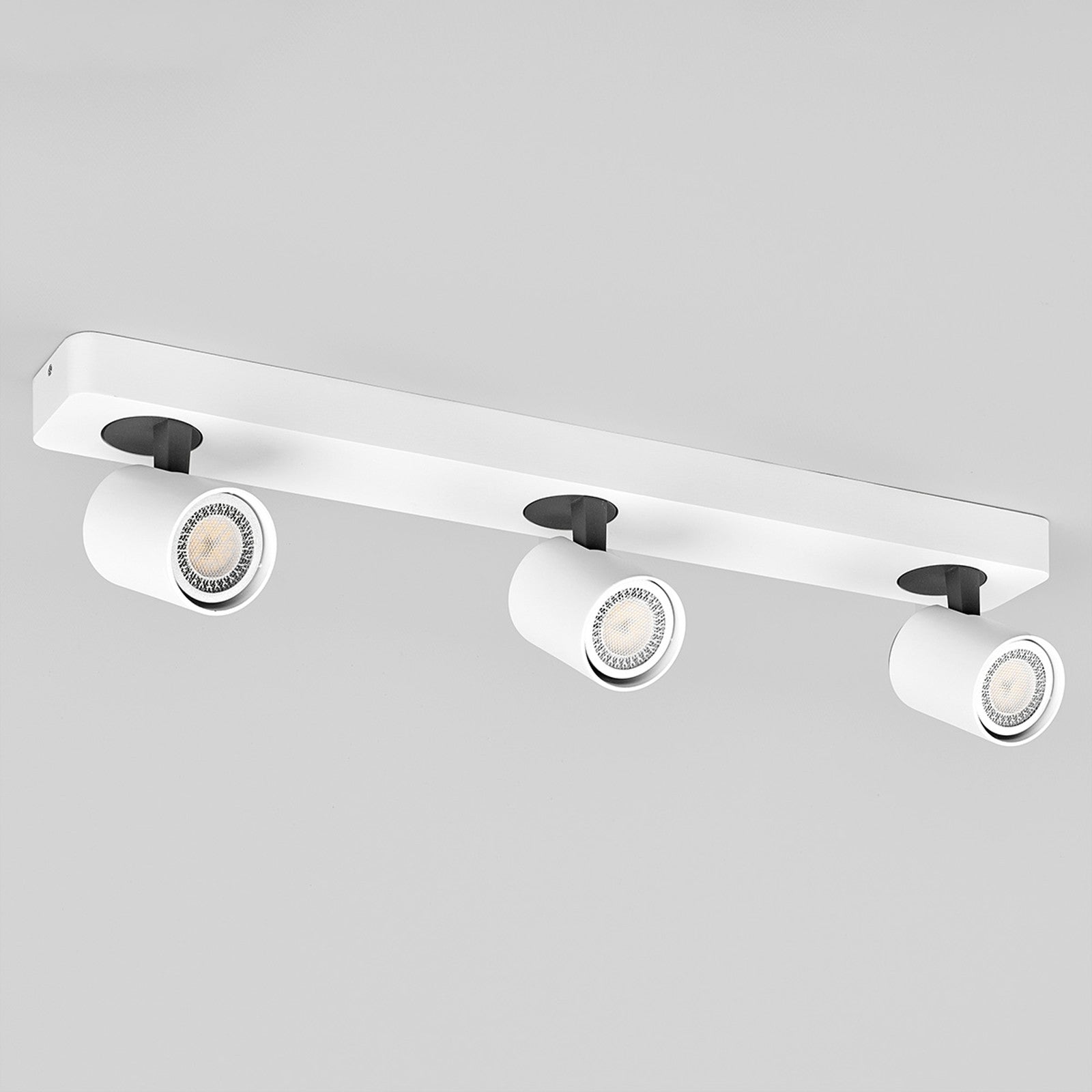 Trijų lempučių Sean LED prožektorius baltas