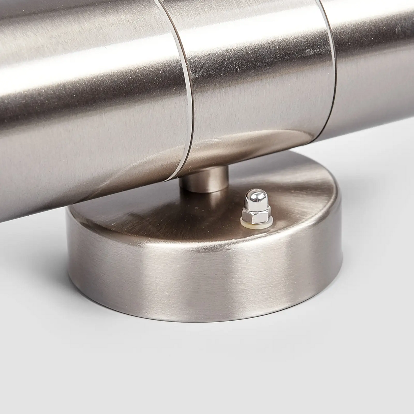 Nerūdijančio plieno lauko sieninis šviestuvas Delina