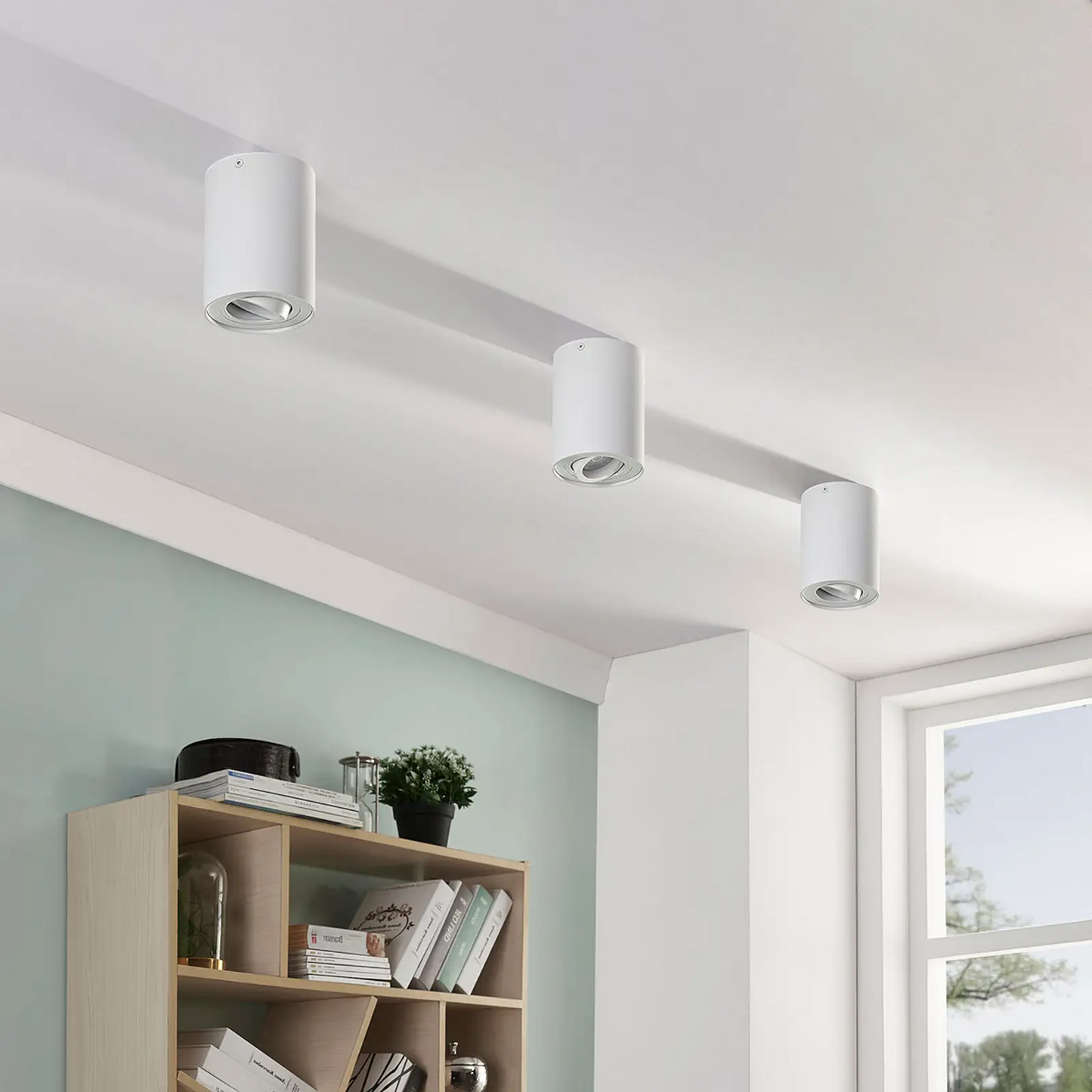 Paviršinis lubų prožektorius Jolina, baltas