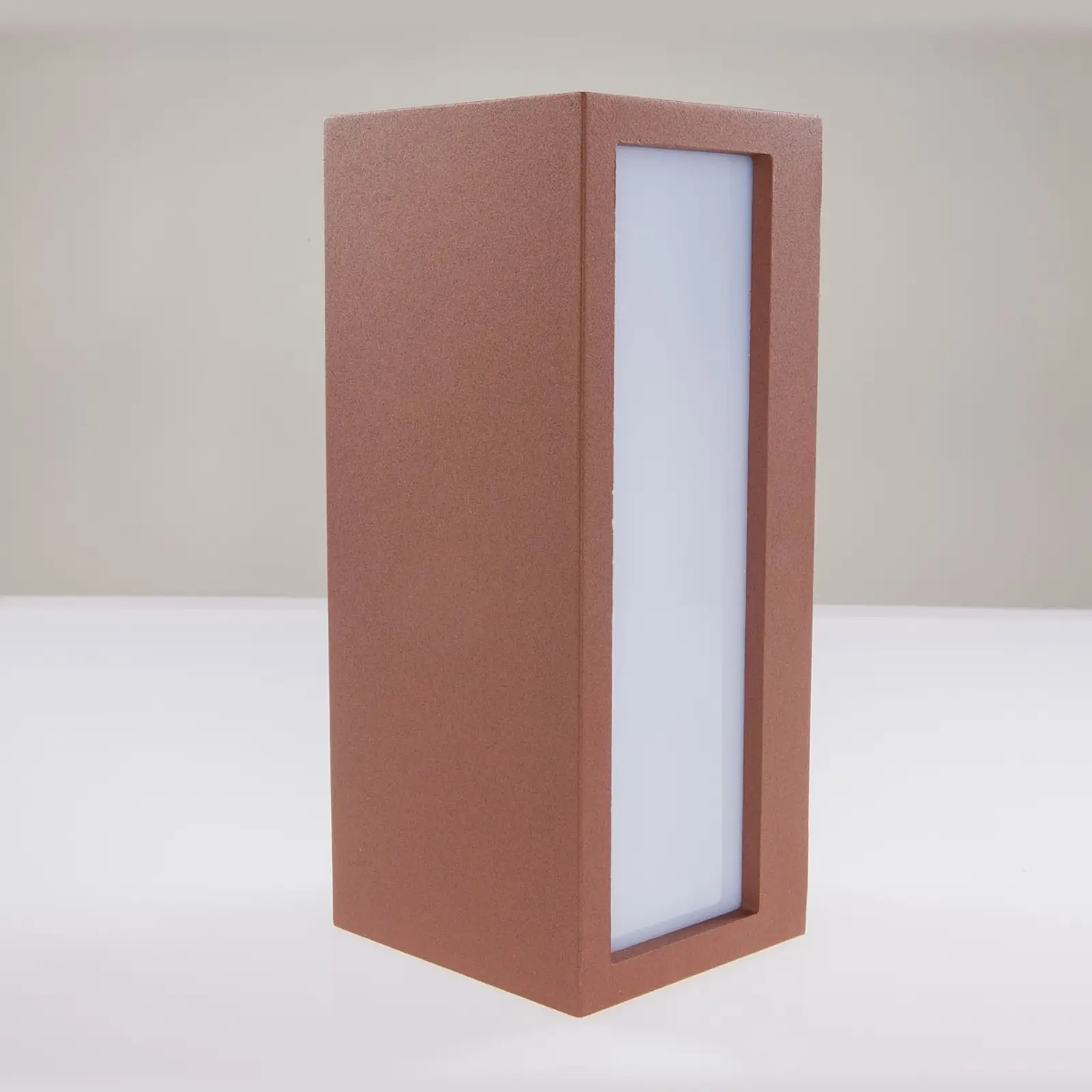 Kampinis lauko sieninis šviestuvas Bente, rūdžių spalvos