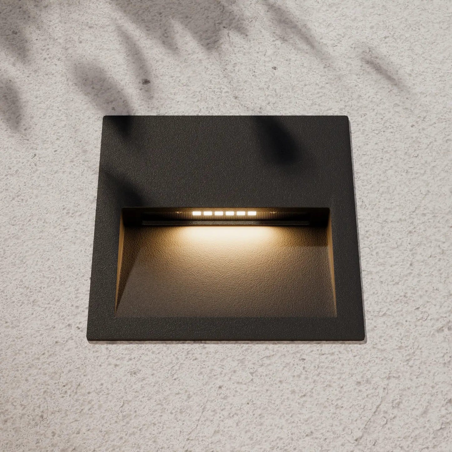 Kvadratinis LED įleidžiamas sieninis šviestuvas Loya lauke