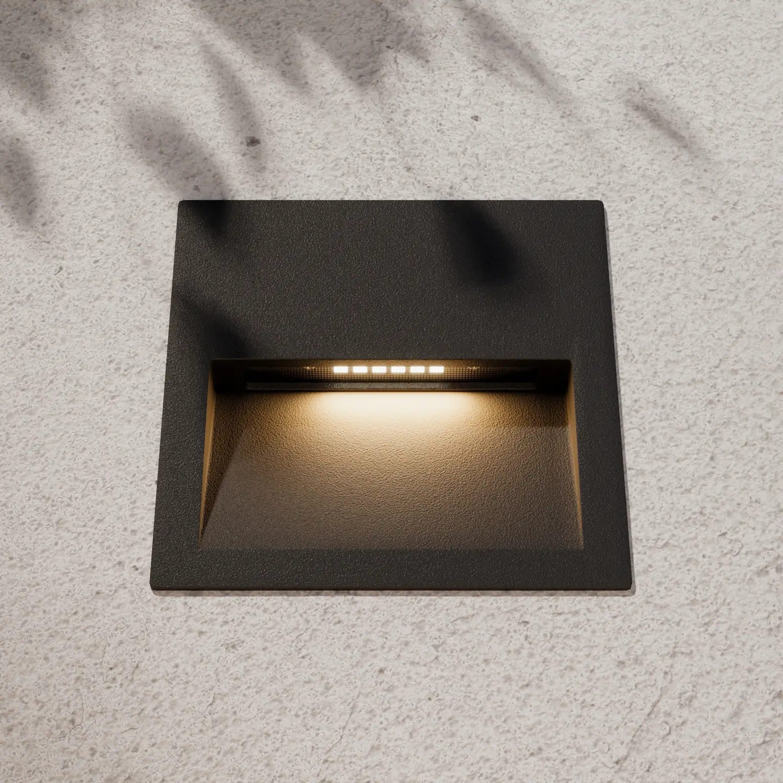 Kvadratinis LED įleidžiamas sieninis šviestuvas Loya lauke