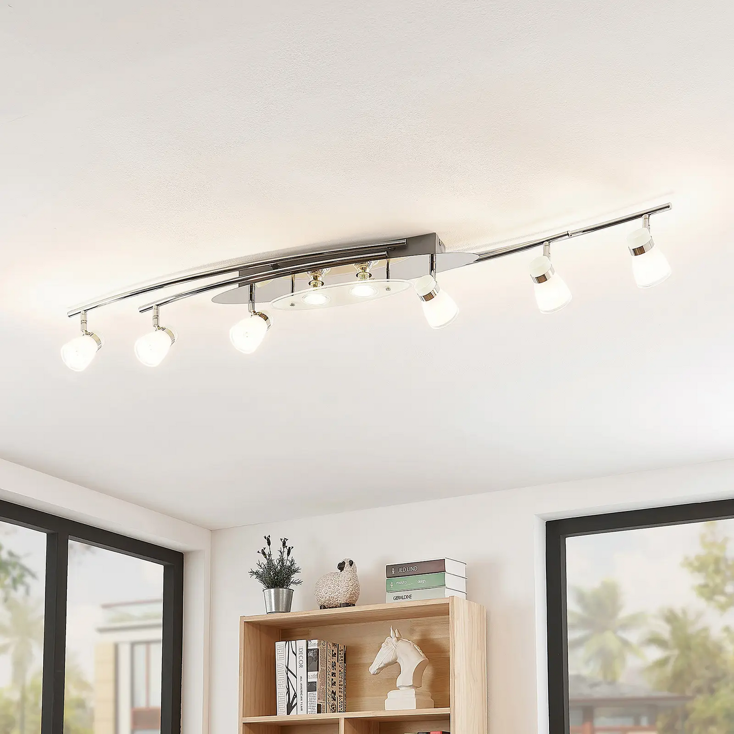 Lindby Danil LED prožektorius su stiklo gaubtais