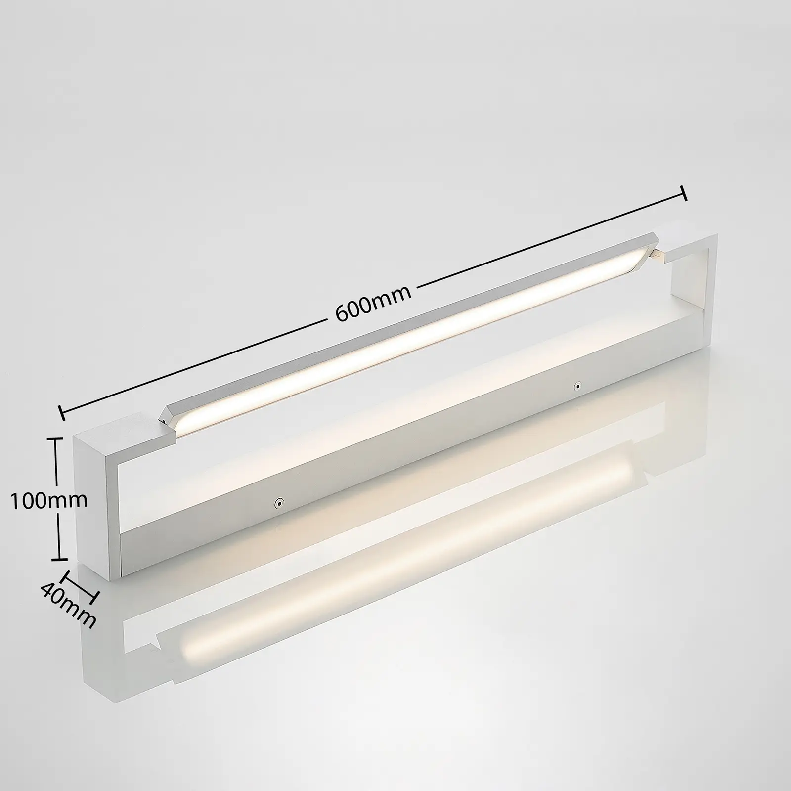 Archchio Jora LED sieninis šviestuvas, IP44, baltas, 60 cm