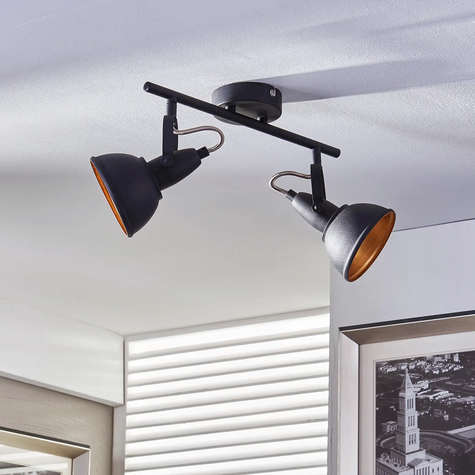 Julin lubinis šviestuvas, 2 liepsnos, juoda ir auksinė