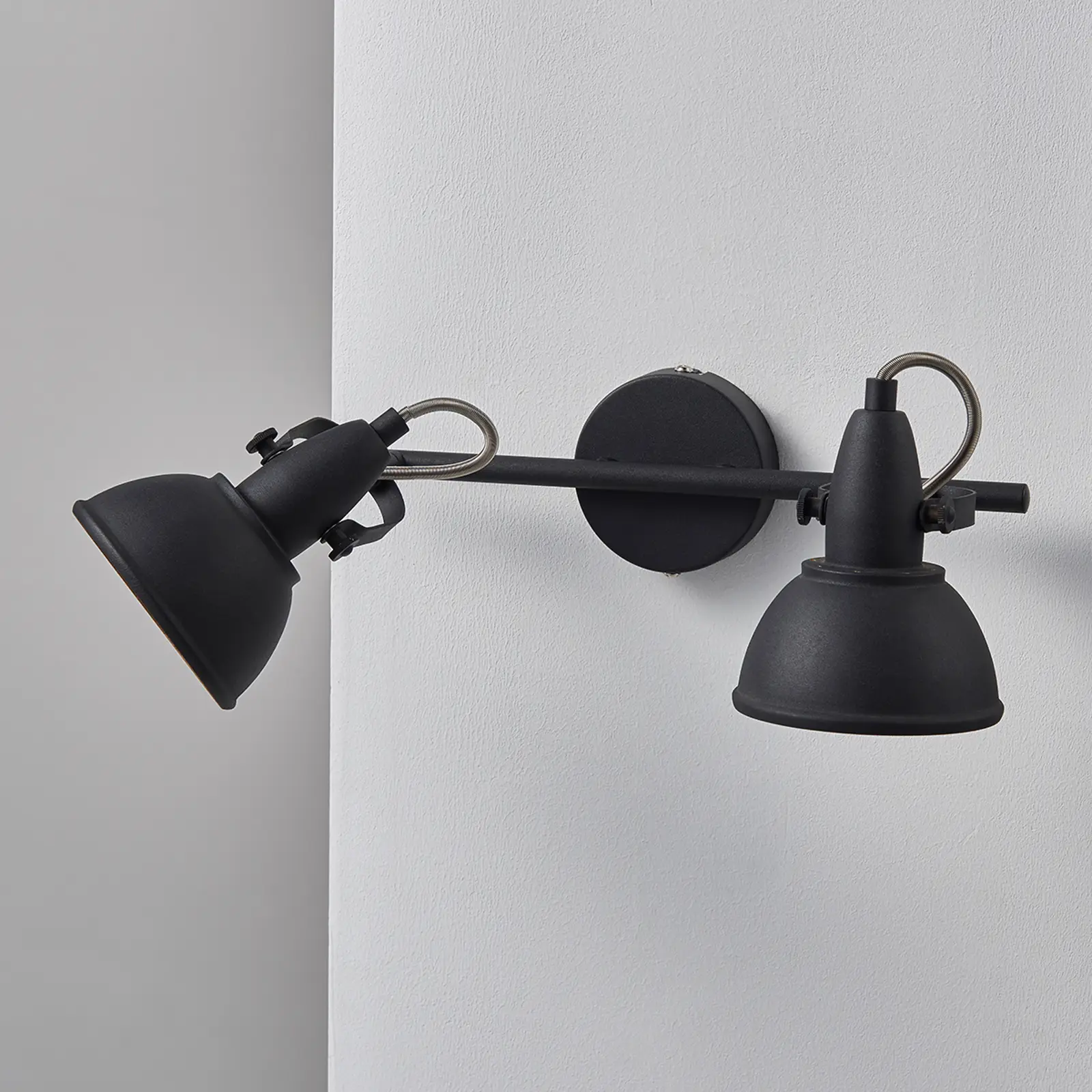 Julin lubinis šviestuvas, 2 liepsnos, juoda ir auksinė