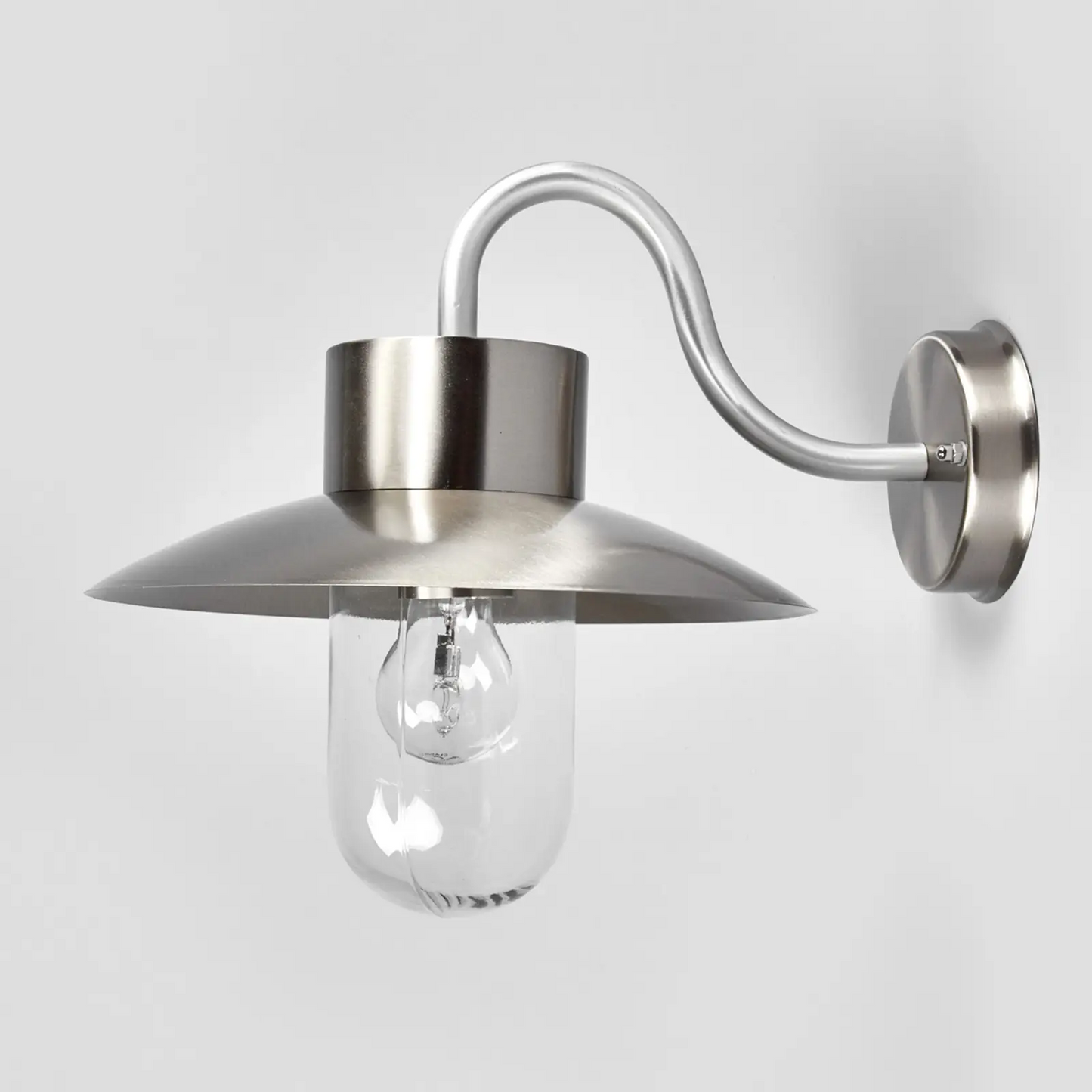 Šiaurietiškos išvaizdos Leenke lauko sieninis šviestuvas