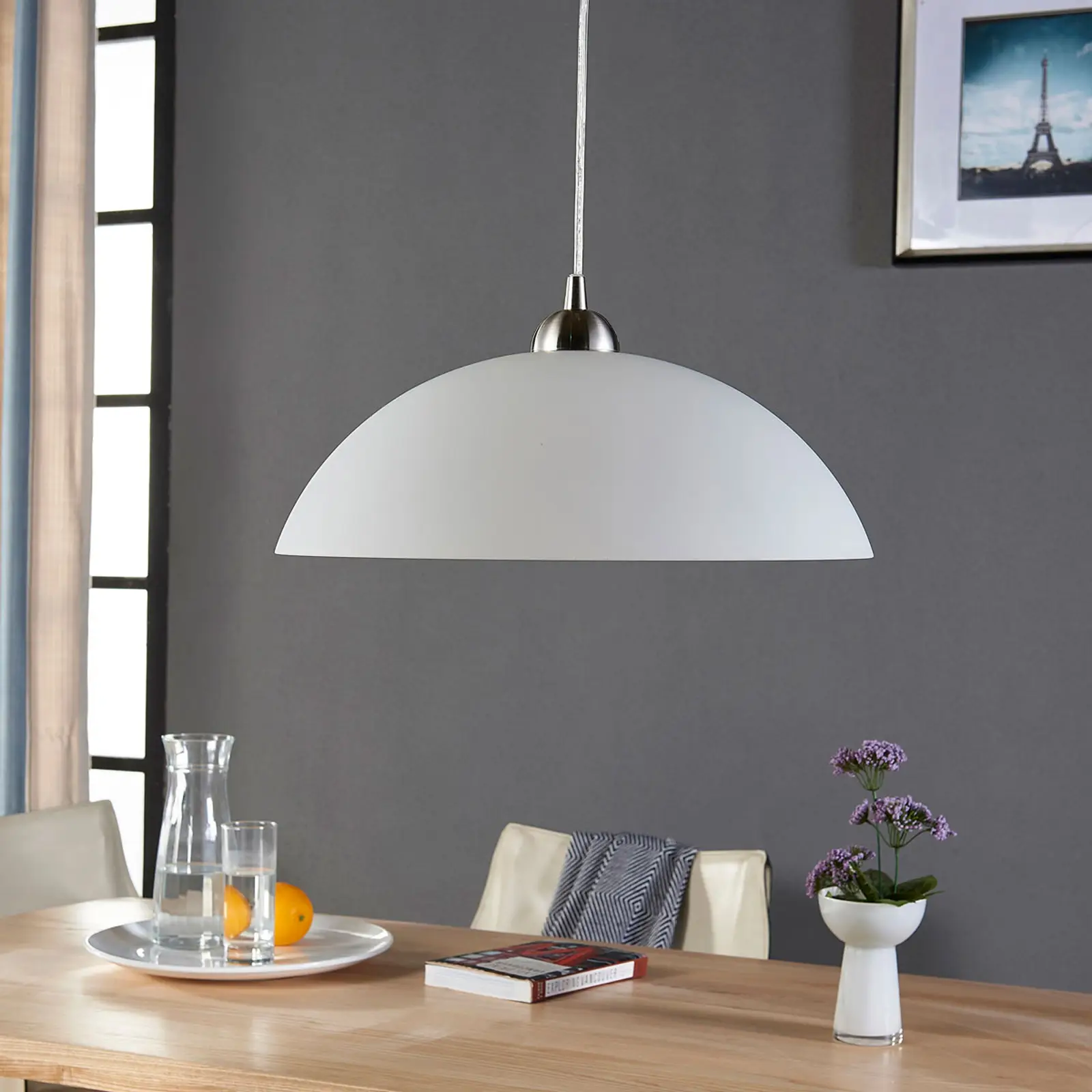 Apvalus stiklinis pakabinamas šviestuvas Valeria virtuvei