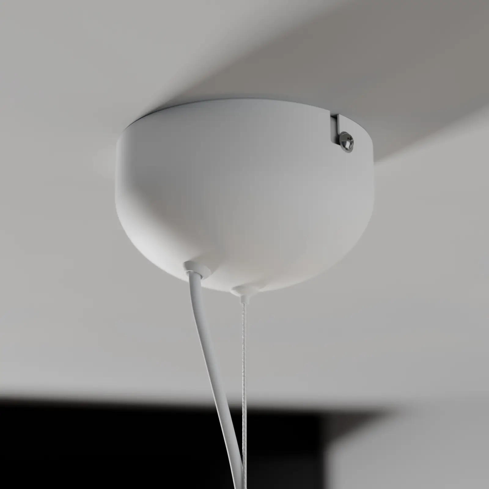 Baltas pakabinamas šviestuvas Kinan su diskais