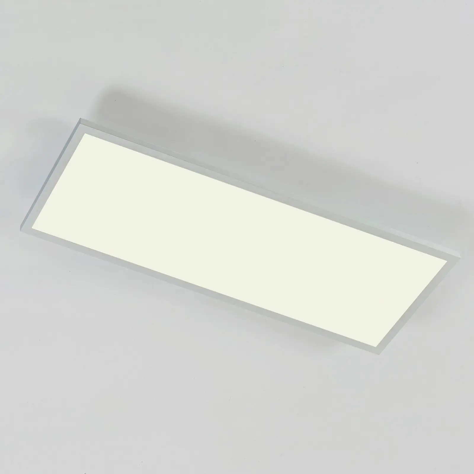 „Arcchio Philia“ LED skydelis, CCT, 80 cm x 29,5 cm