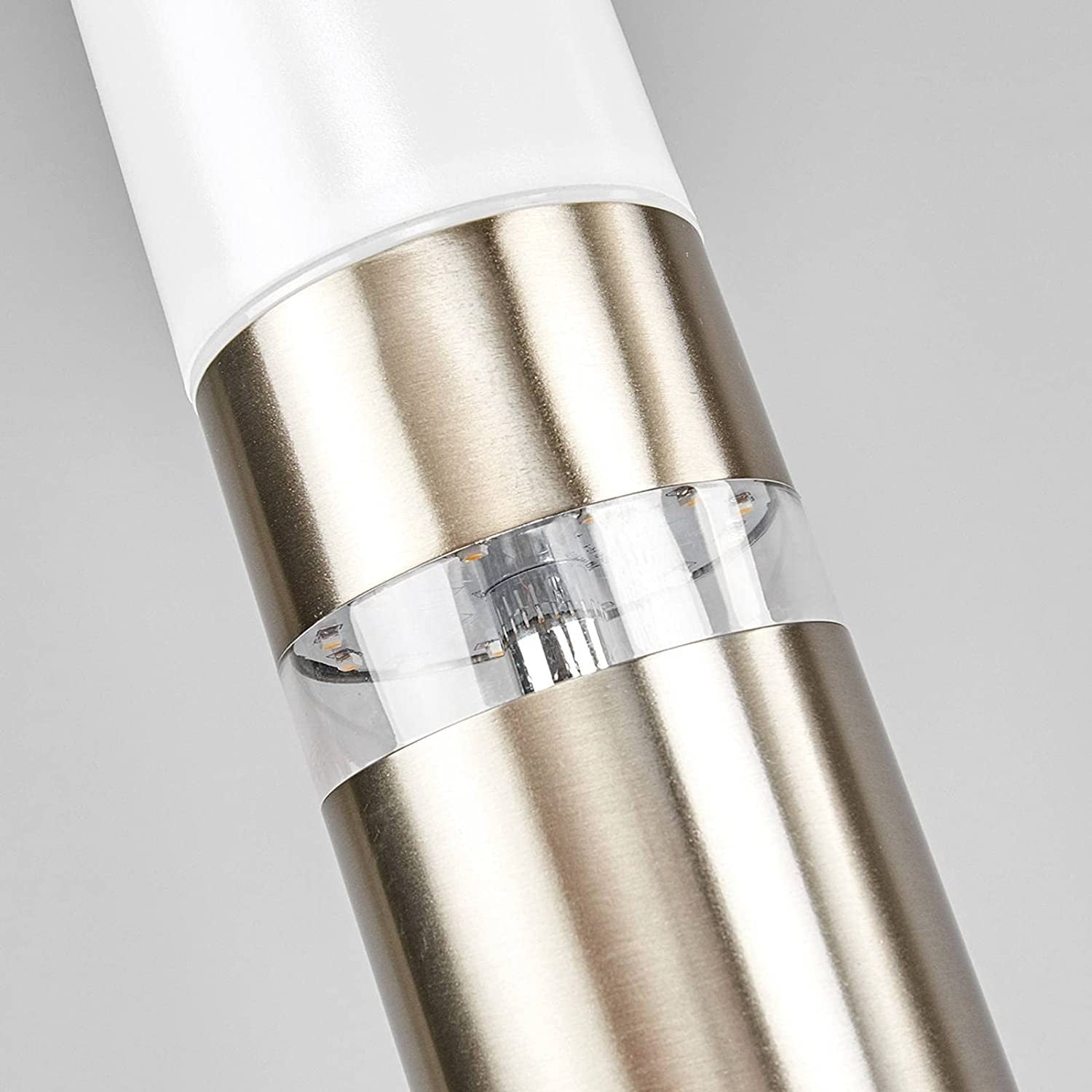 Tako šviestuvas Binka pagamintas iš nerūdijančio plieno