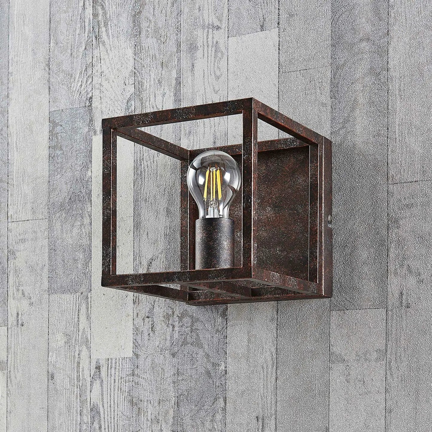 Rūdžių spalvos metalinis sieninis šviestuvas Emin