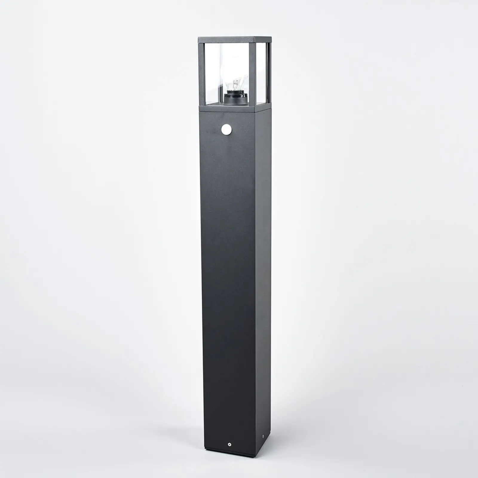 Šviestuvas Klemens su judesio detektoriumi 90 cm