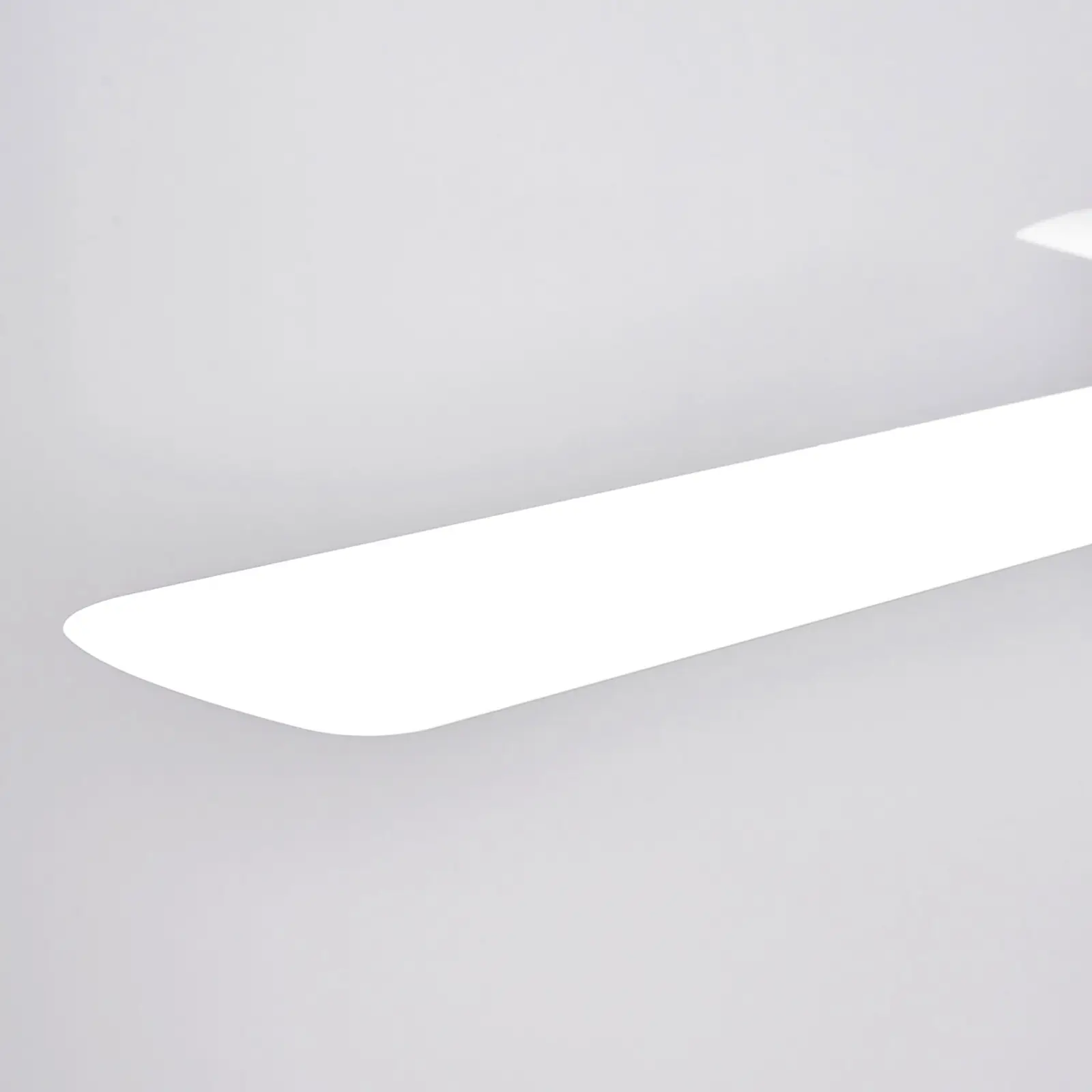 Trijų menčių baltas lubų ventiliatorius Dawinja