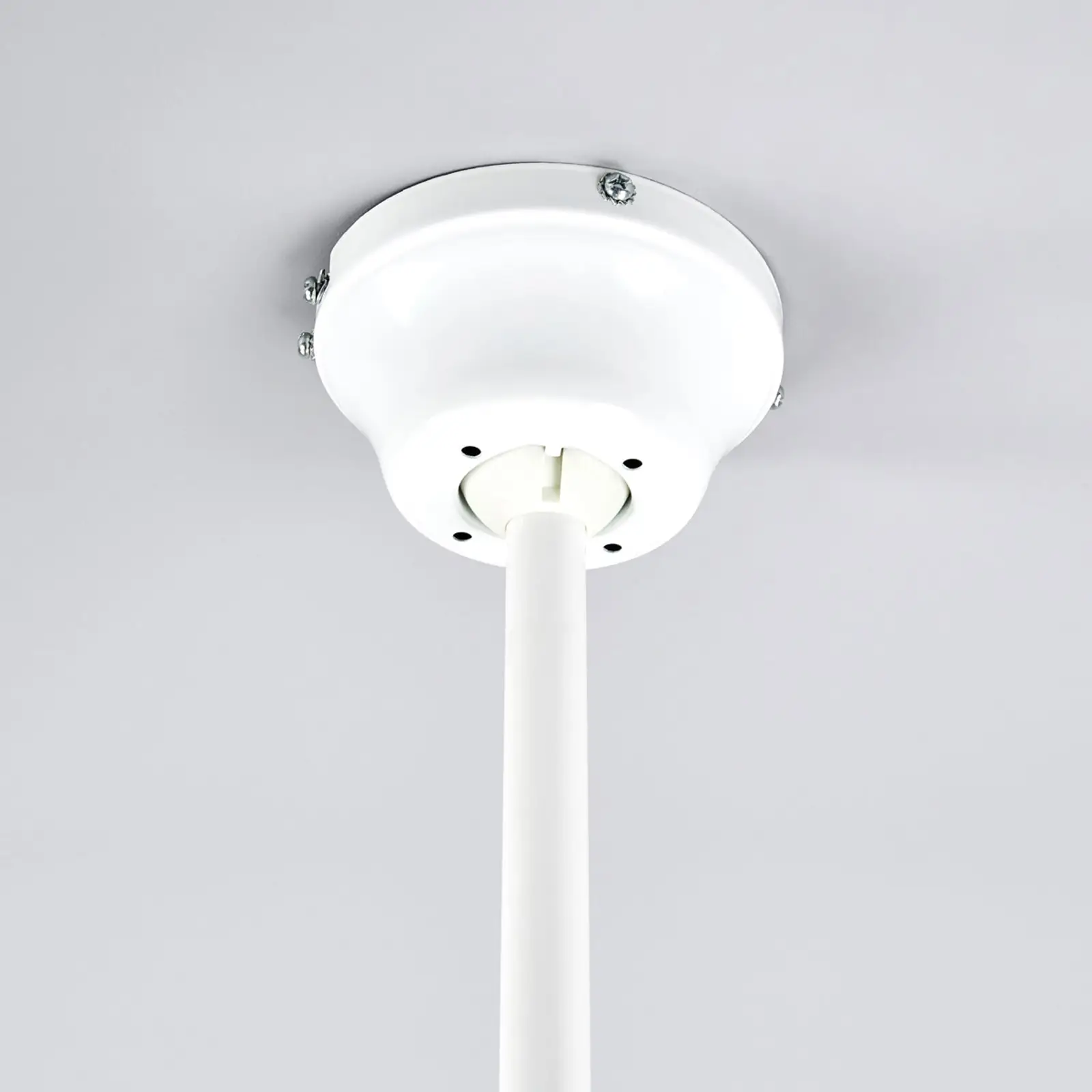 Trijų menčių baltas lubų ventiliatorius Dawinja