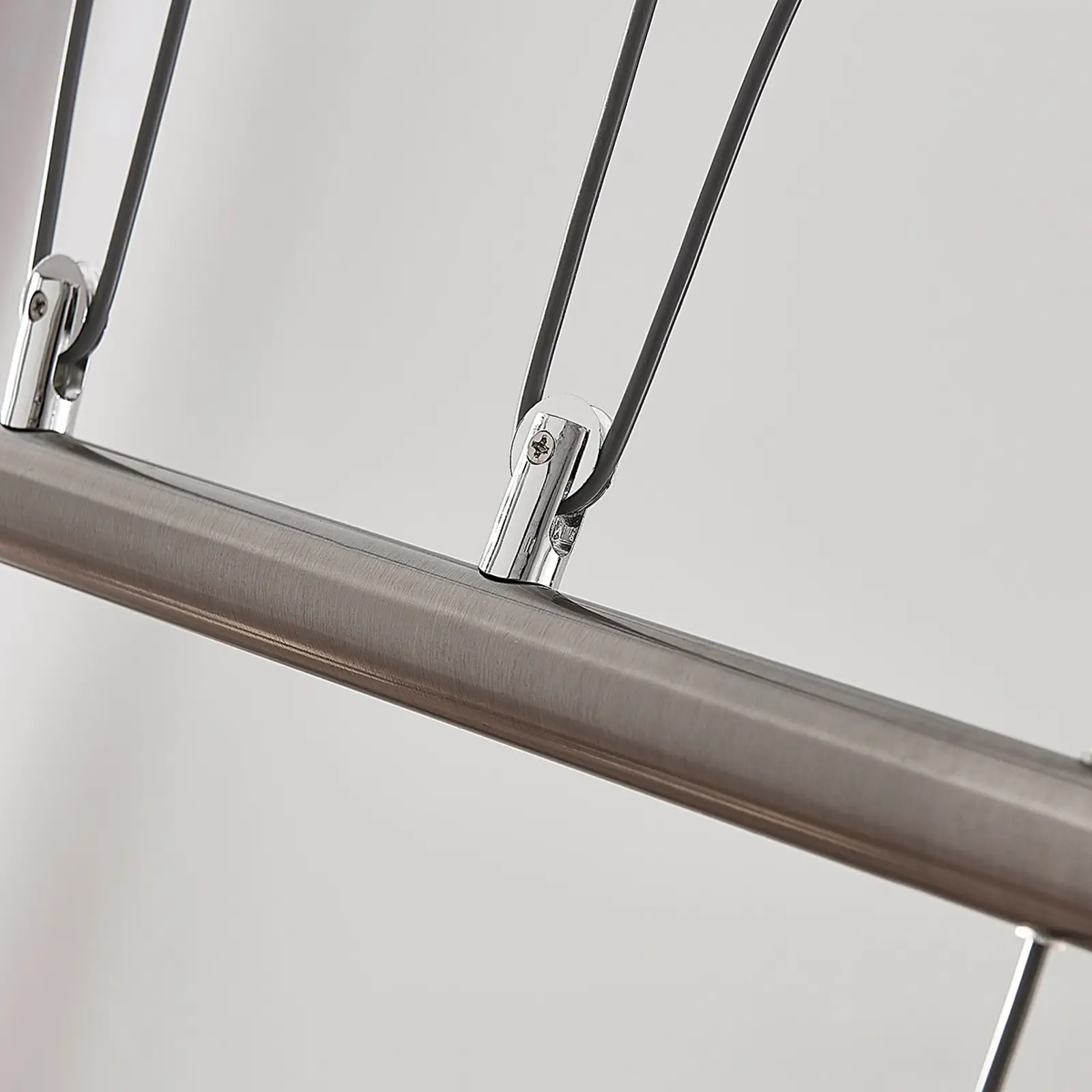 Reguliuojamo aukščio LED baras pakabinamas šviestuvas Gwendolin