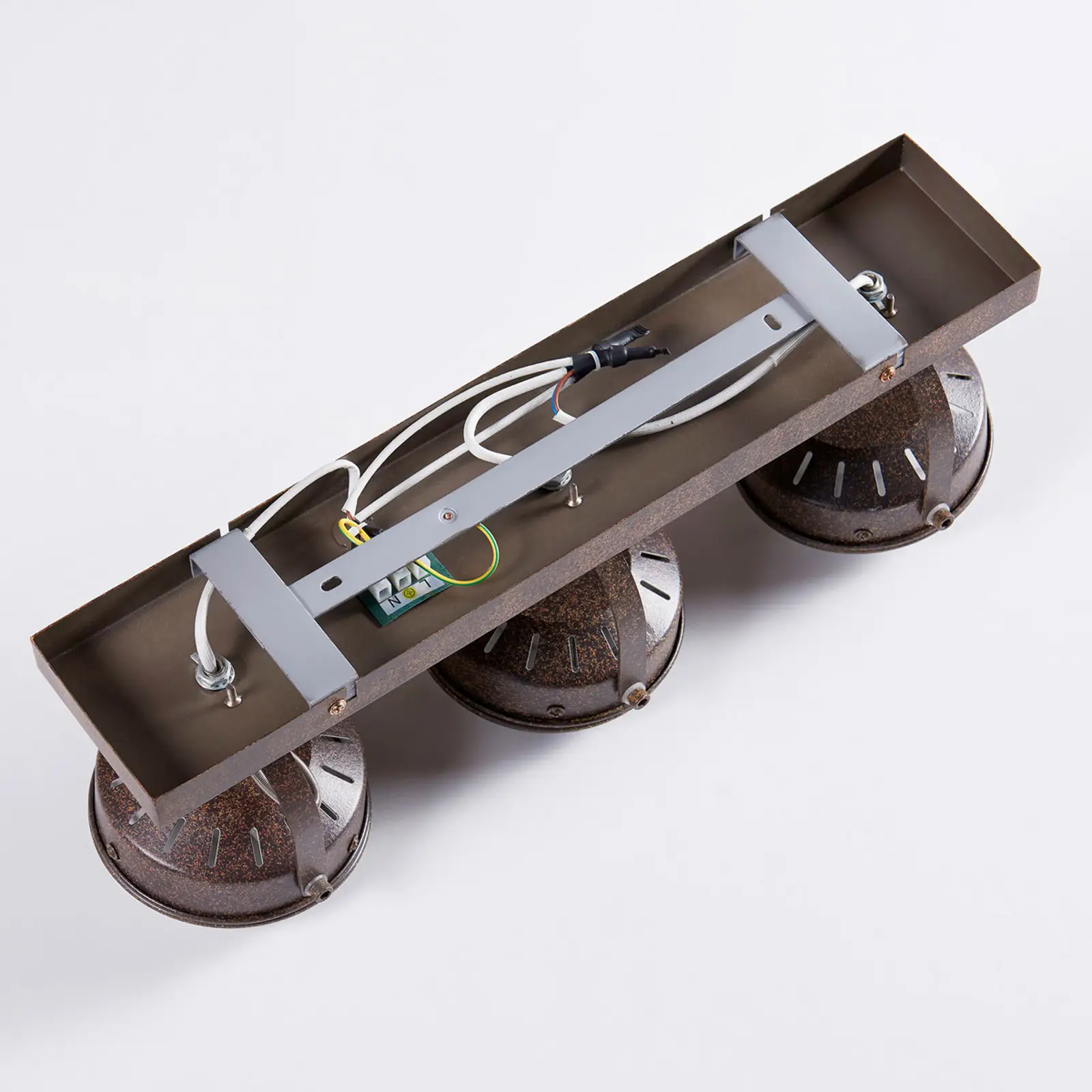 Trijų lempučių Tamin LED lubinis šviestuvas, ruda ruda