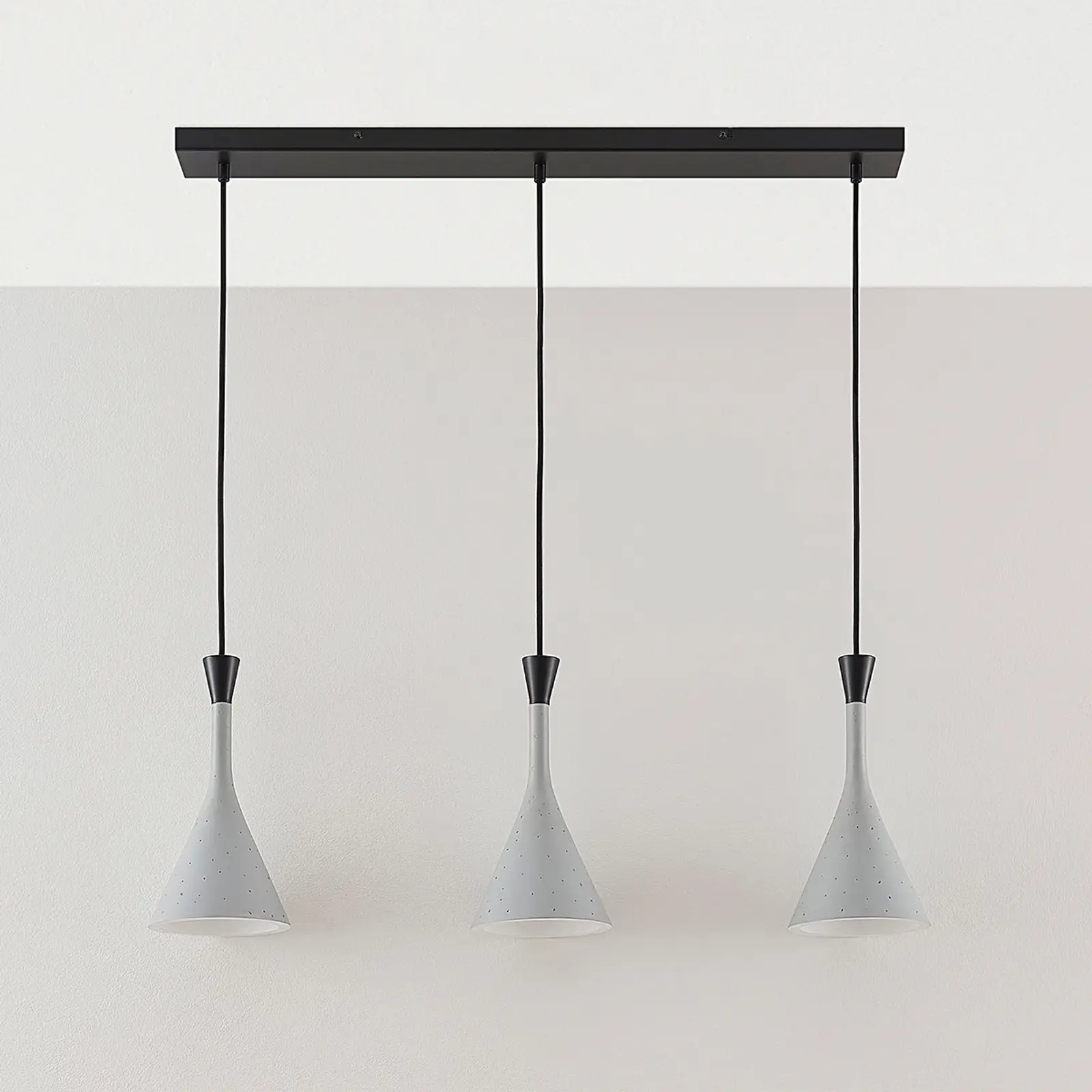 Flynn pakabinamas šviestuvas valgomajam, pilkas, 3 šviesos šaltinių