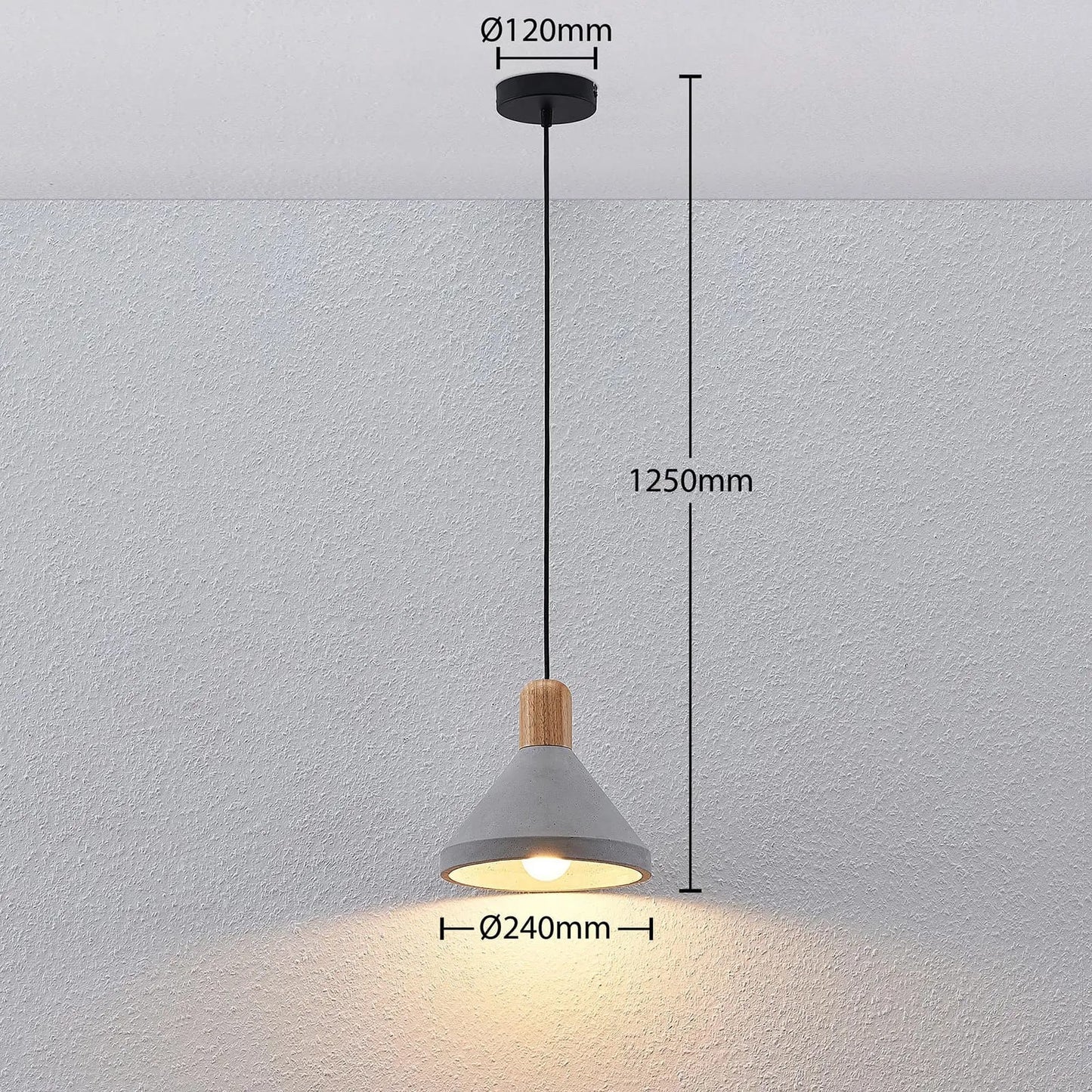 Betoninis pakabinamas šviestuvas Caisy su medžiu, apvalus