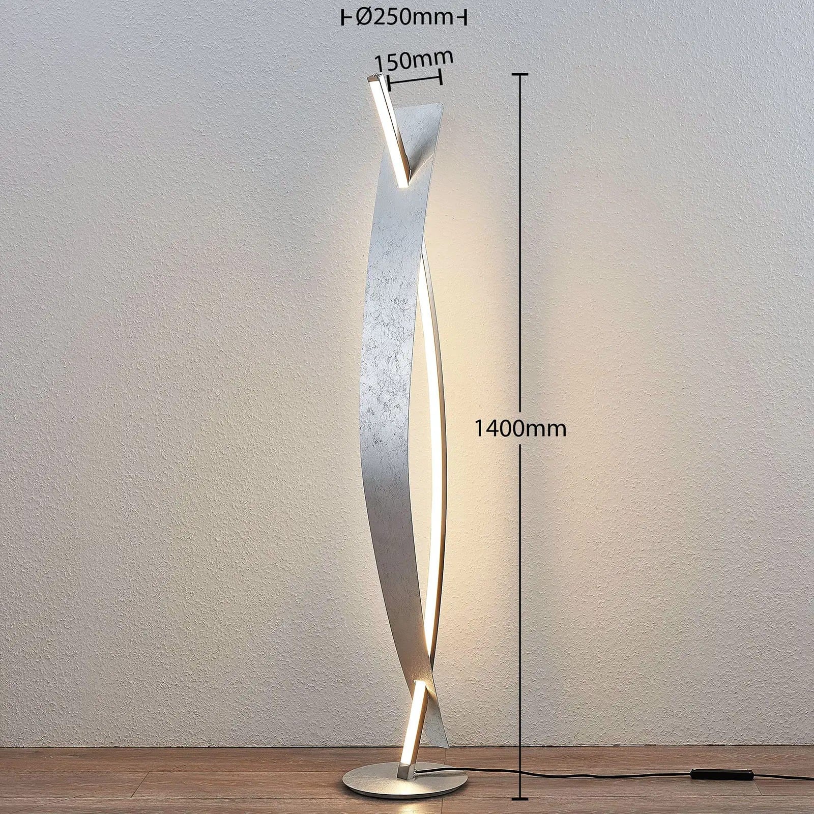 Elegantiškos sidabrinės spalvos LED toršeras Marija