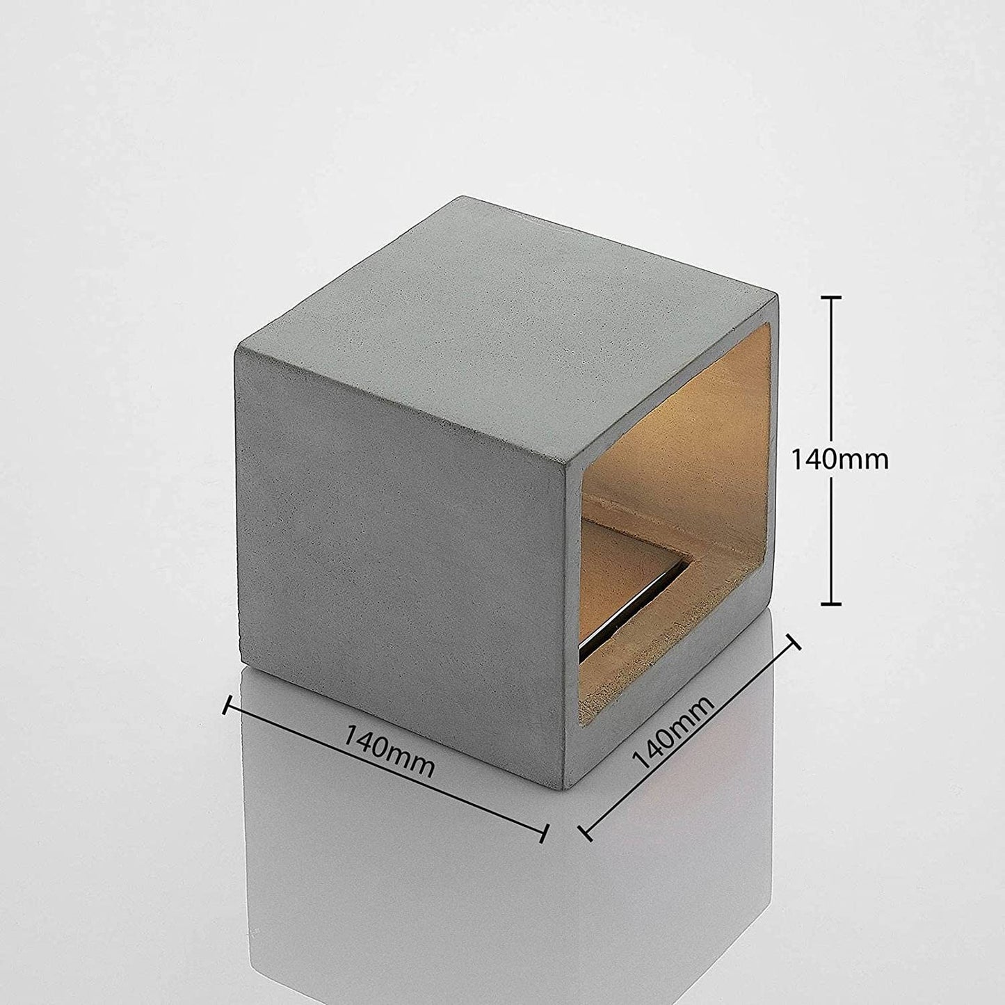 Lindby Keir betoninis sieninis šviestuvas, kubas