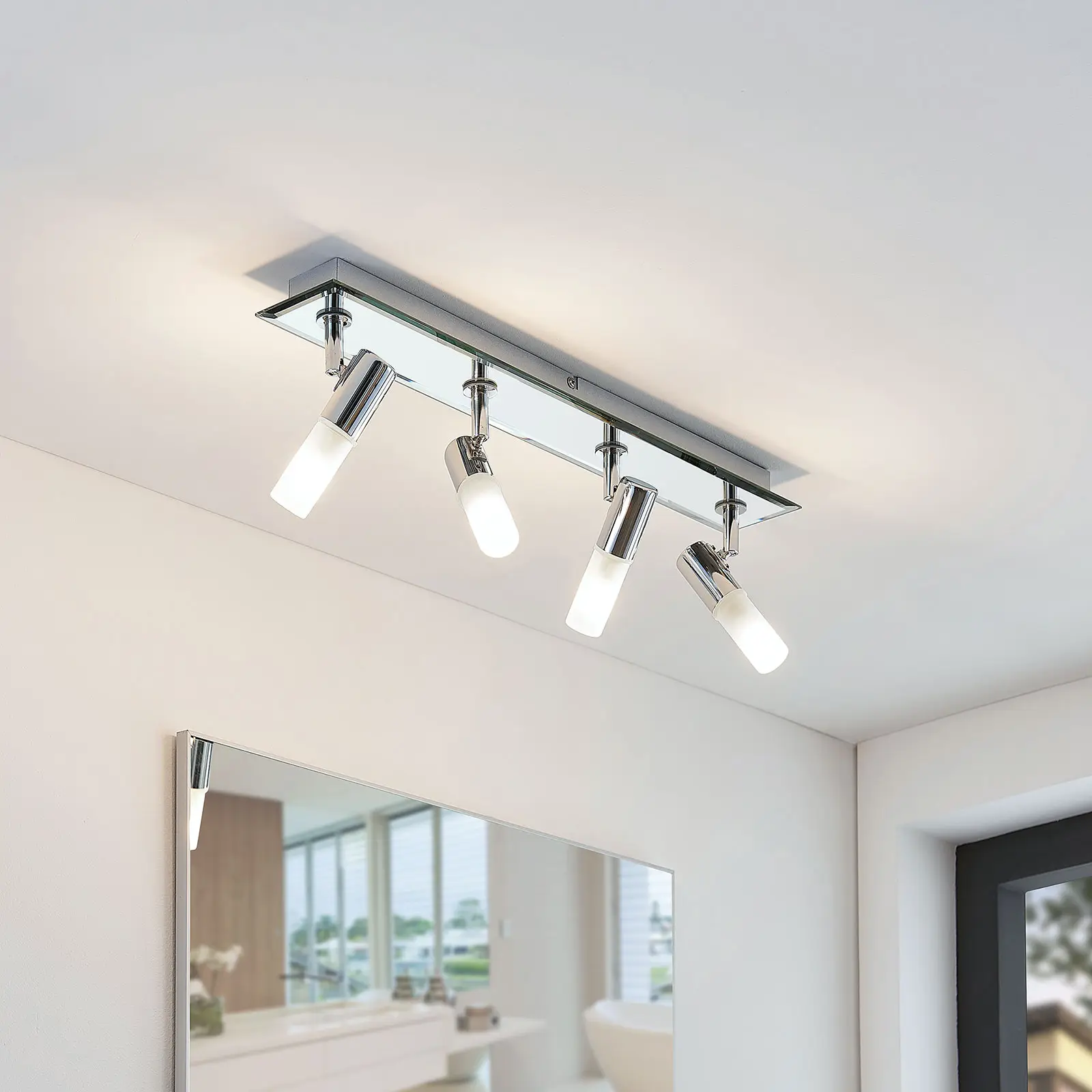 Vonios prožektorius Zela, 4 liepsnos, 53 cm ilgio