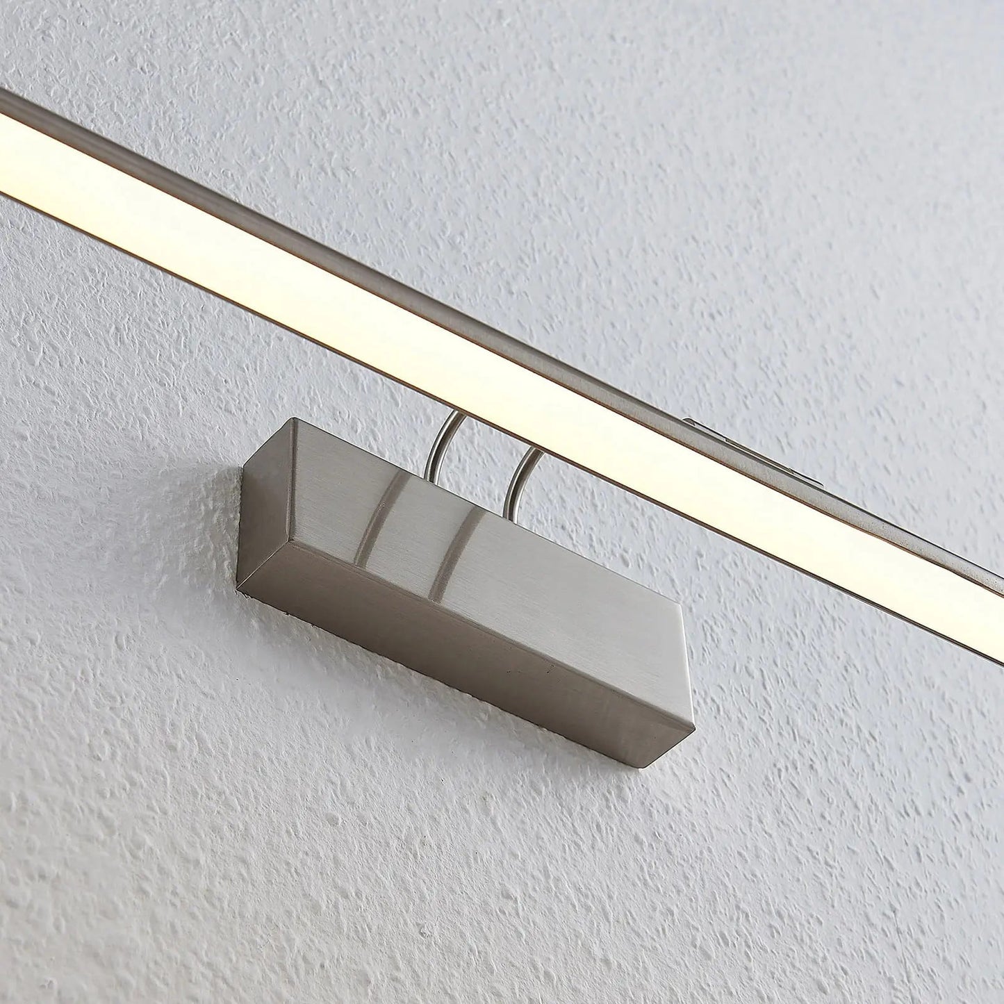 Mailine LED vaizdo lemputė su jungikliu, nikelis