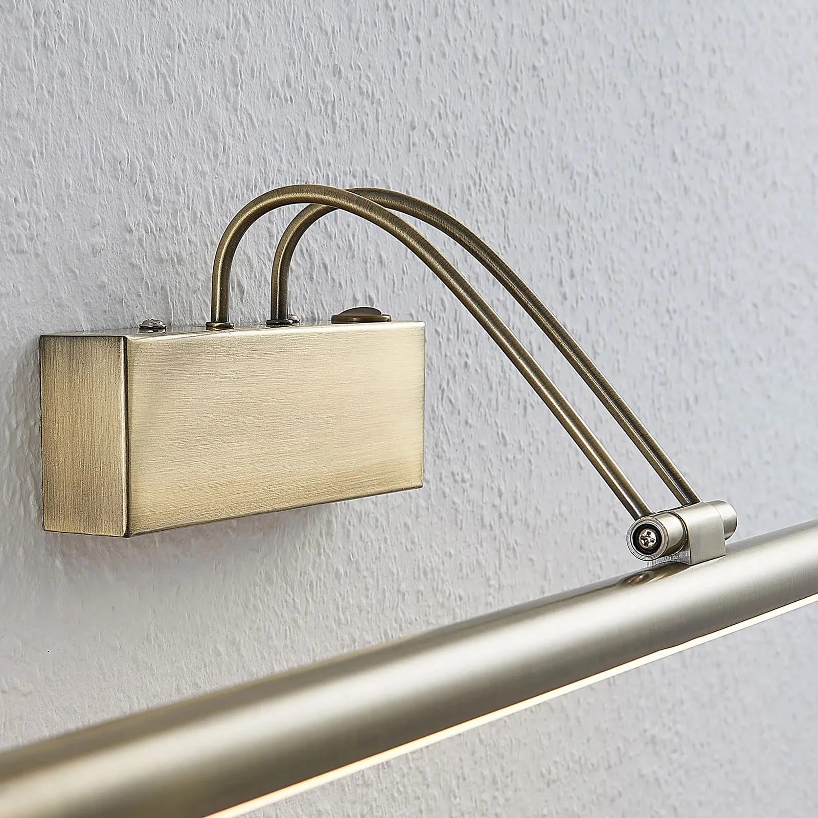 Mailine LED vaizdo šviestuvas su jungikliu, senovinis žalvaris