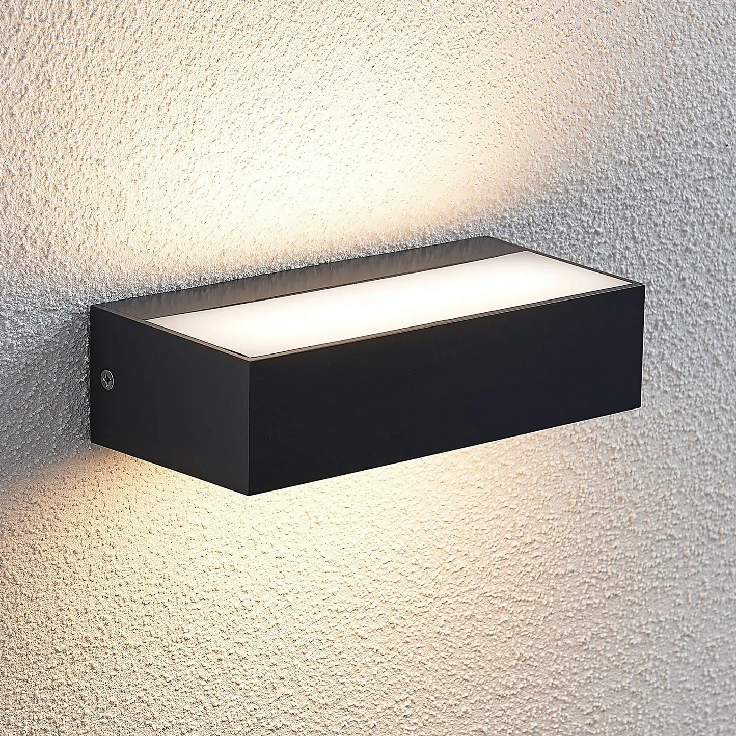 LED lauko sieninis šviestuvas Nienke, IP65, 17 cm