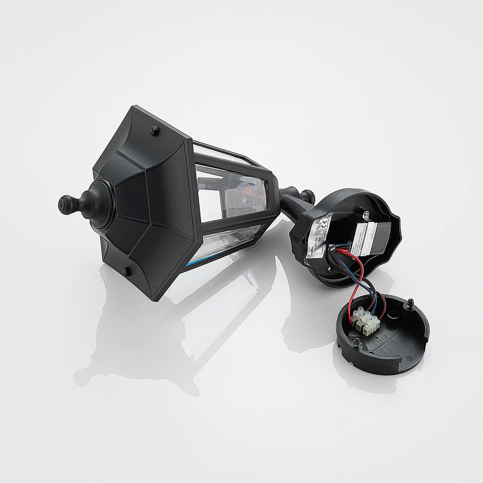 LED lauko sieninis žibintas Iavo su jutikliu