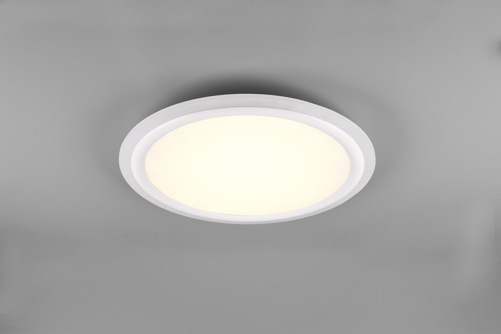 TRIO: COLUMBIA – 679095031