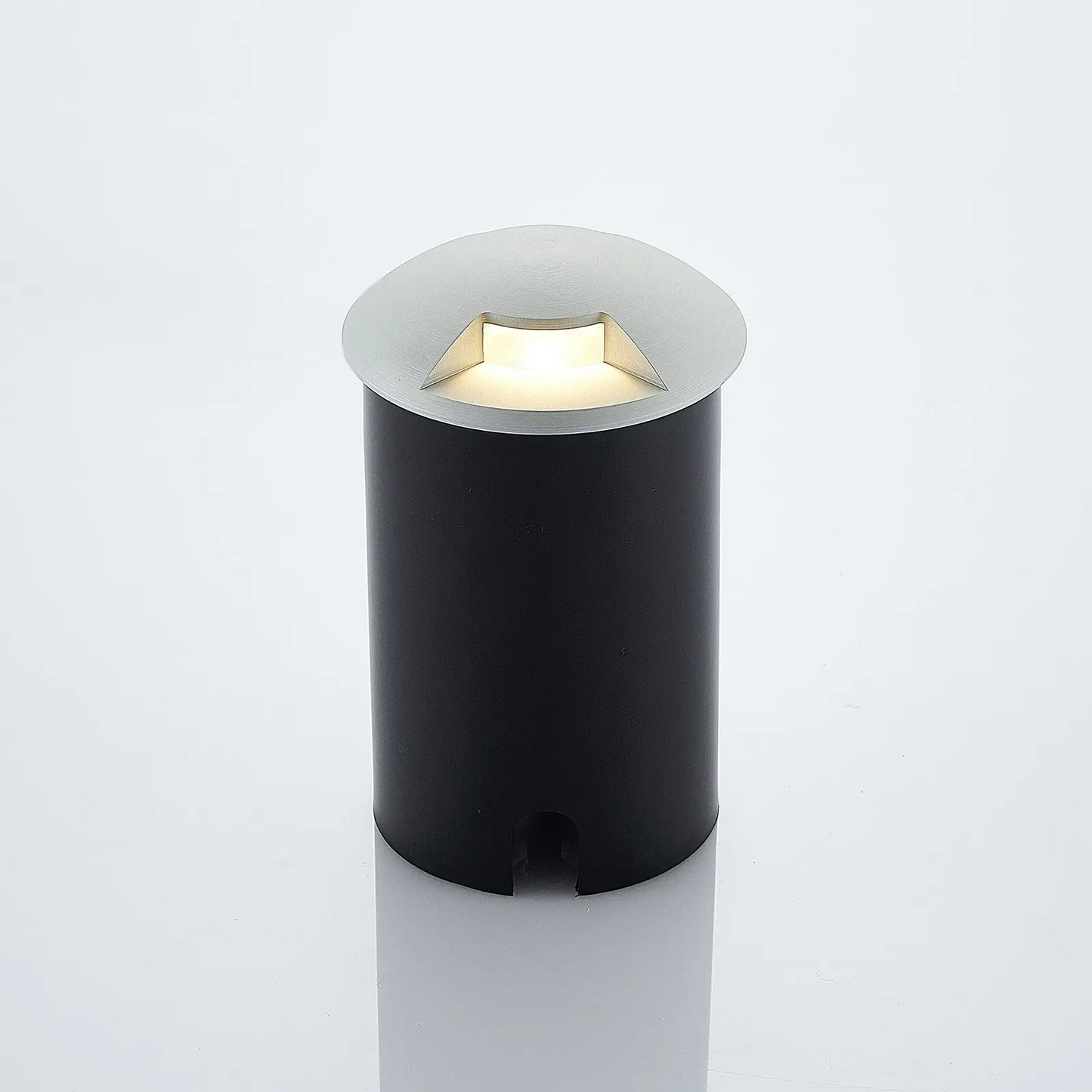 Įleidžiamas grindų šviestuvas Bartosz pagamintas iš aliuminio