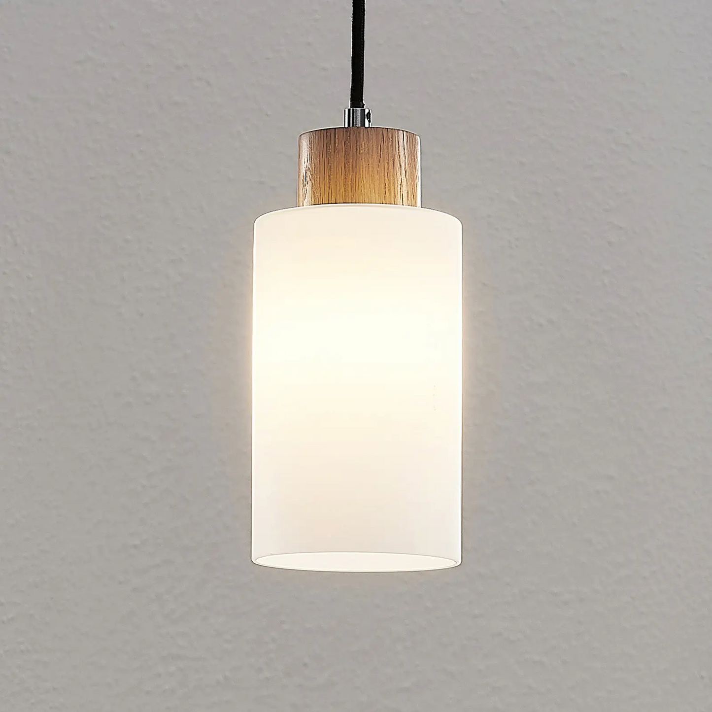 Lindby Nicus medinis pakabinamas šviestuvas, vienos lemputės