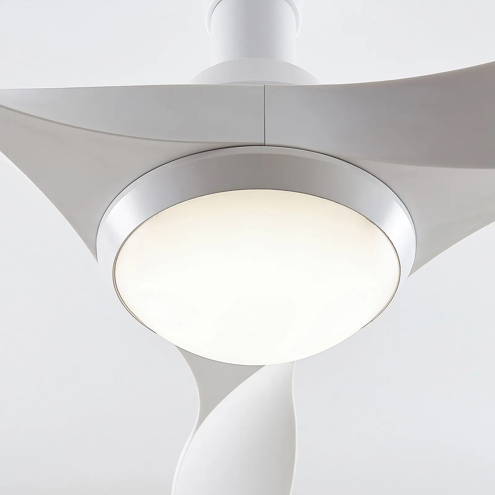 Starluna Borga LED lubų ventiliatorius 3 mentės, baltos spalvos