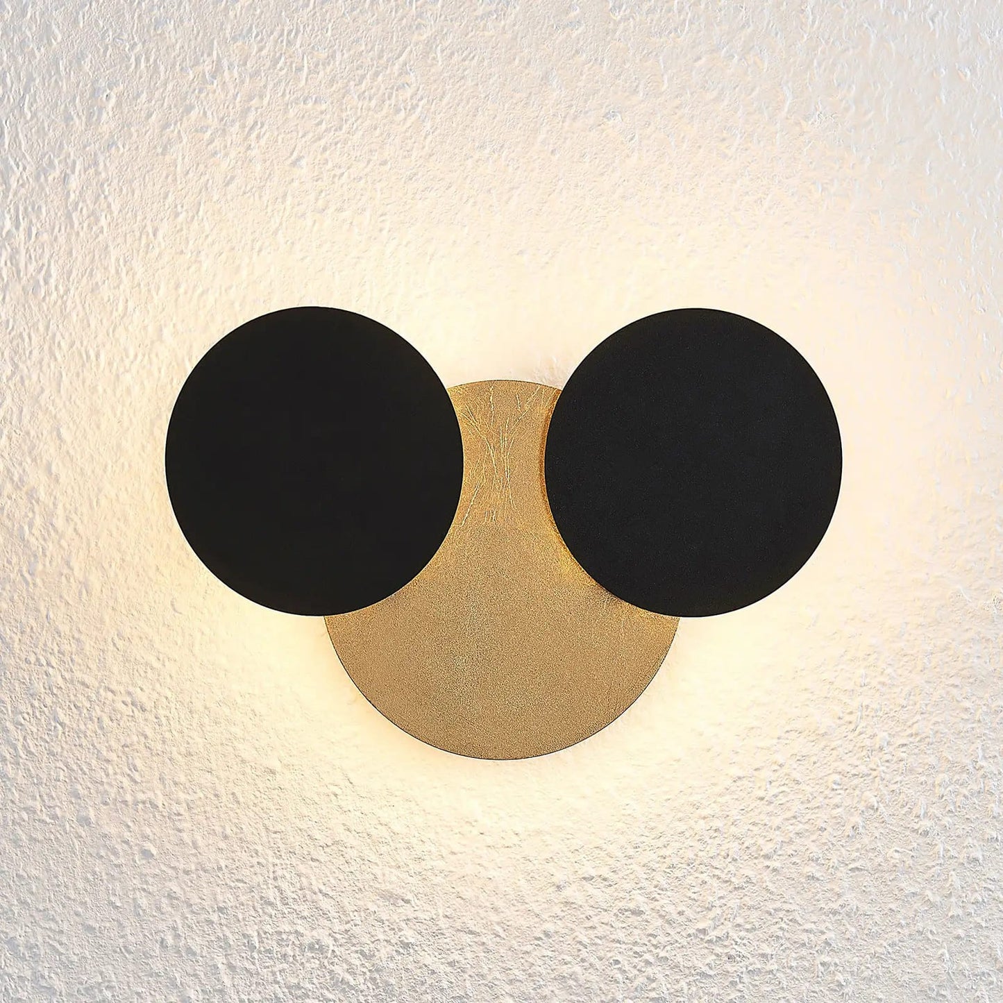 Lindby Gražina LED sieninis šviestuvas, trijų lempučių