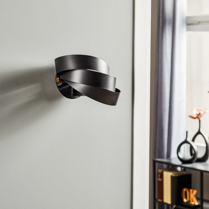 Vento furgono metalinis sieninis šviestuvas