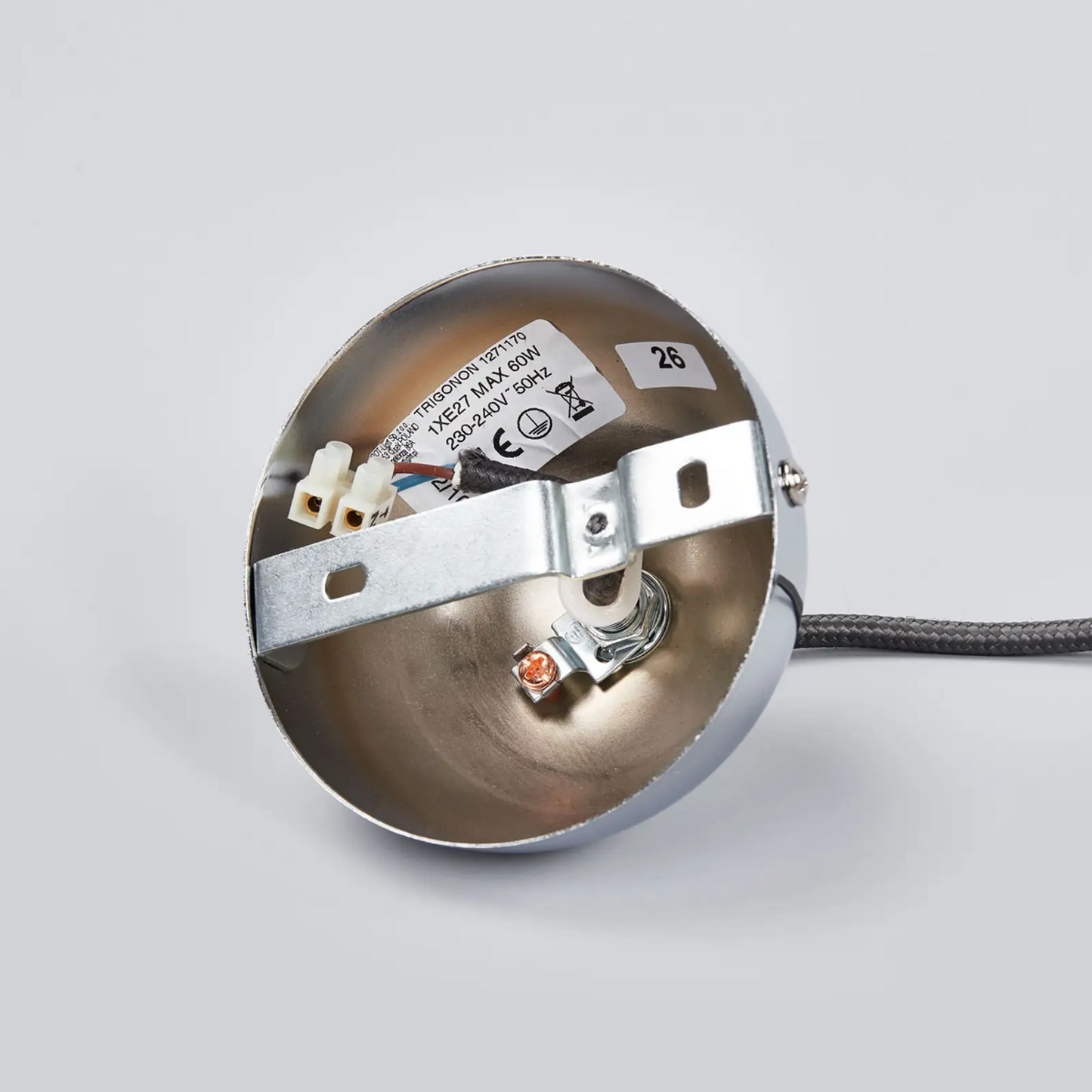 Medinis pakabinamas šviestuvas Trigonon