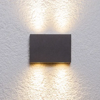 Kvadratinis lauko sieninis šviestuvas Henor su 4 LED