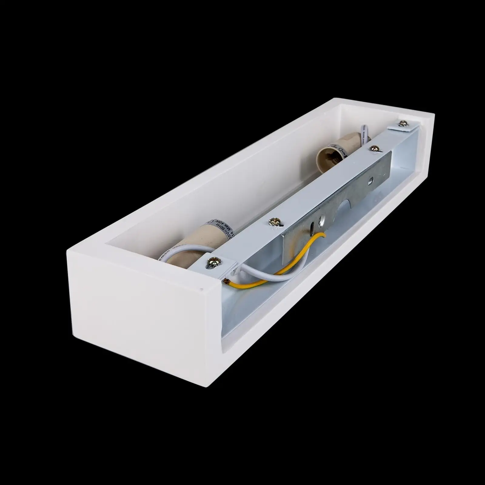 Matteo - kvadrato formos sieninis šviestuvas