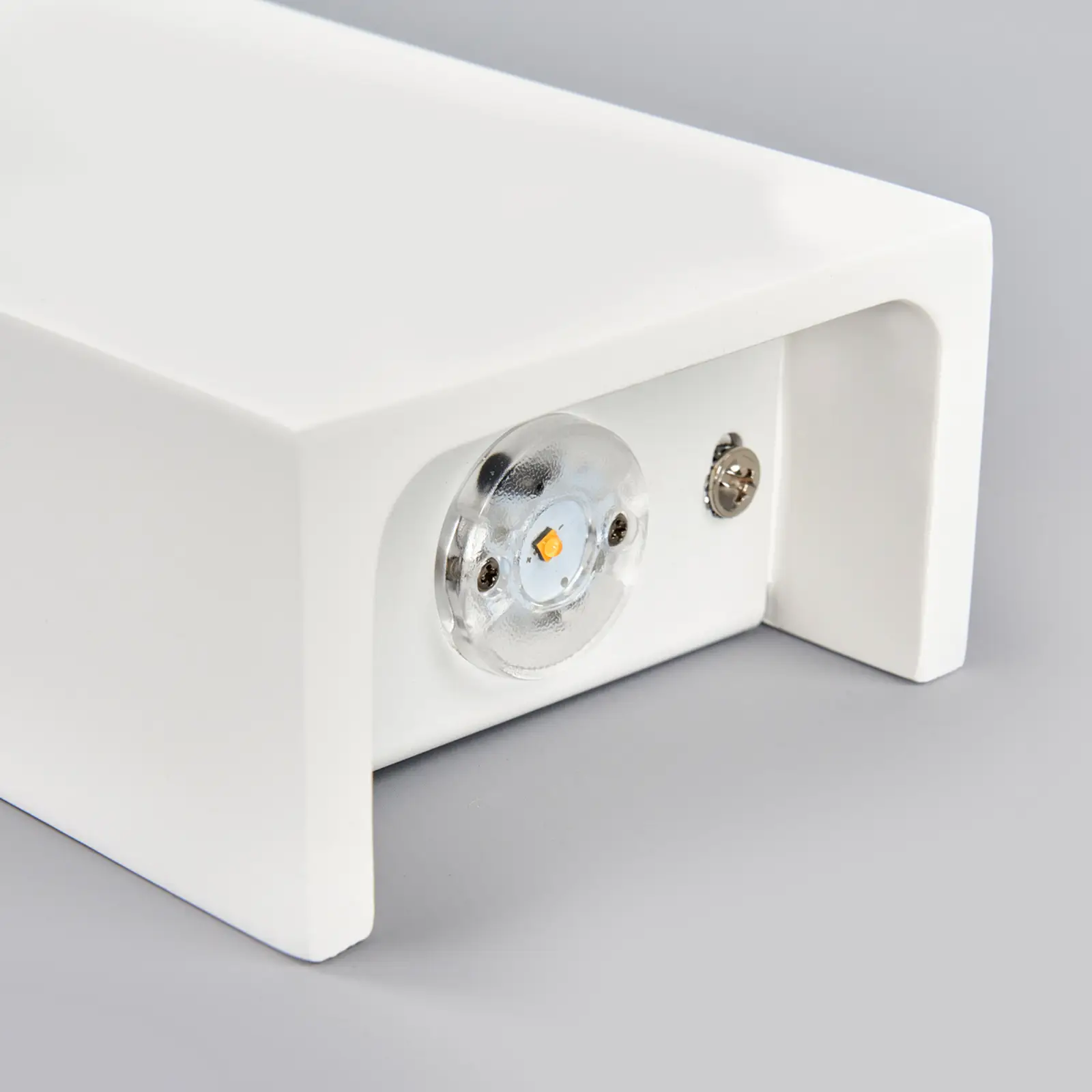 LED sieninis šviestuvas Fabiola iš gipso, aukštis 16 cm