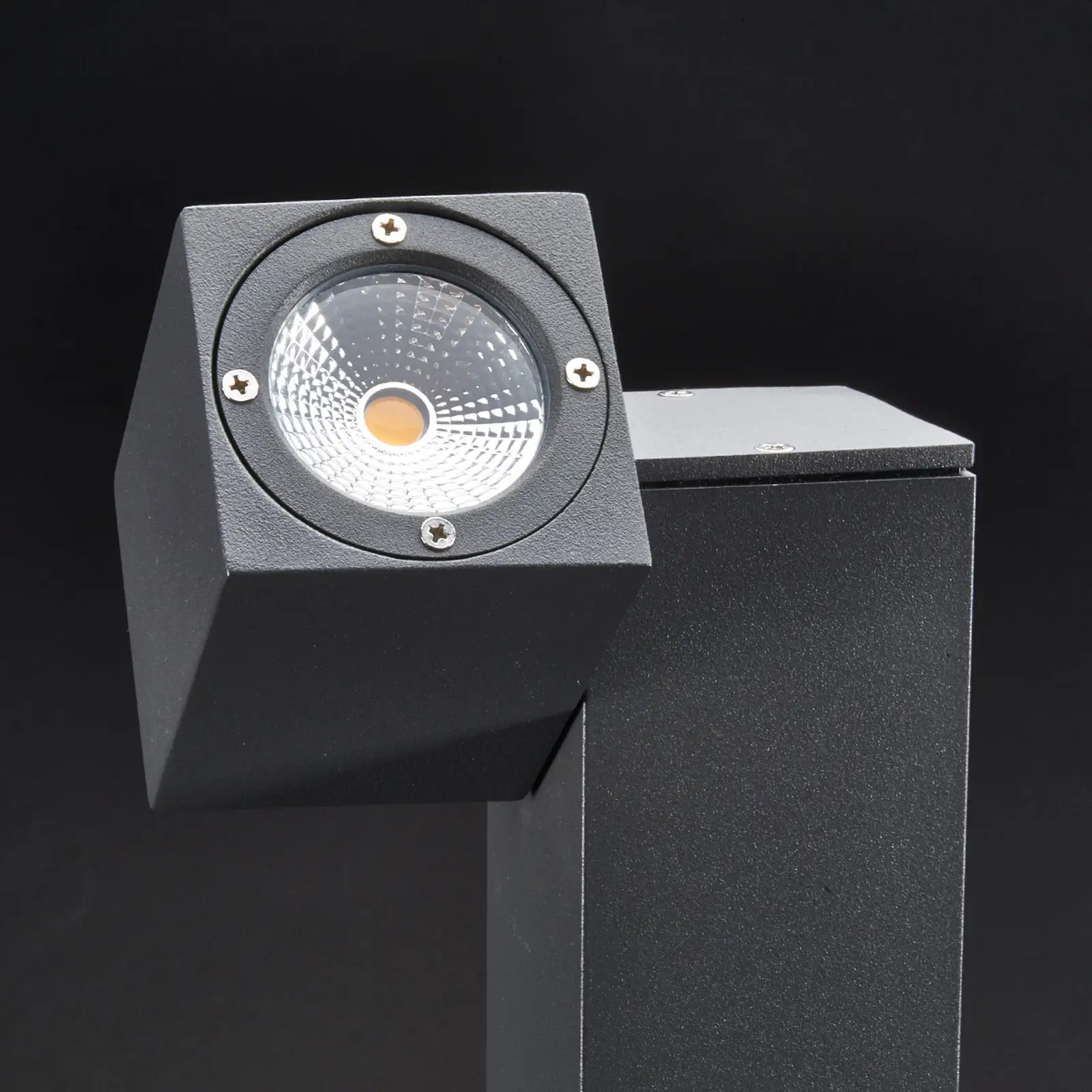 Lorik - LED kelio šviestuvas su lanksčia galvute