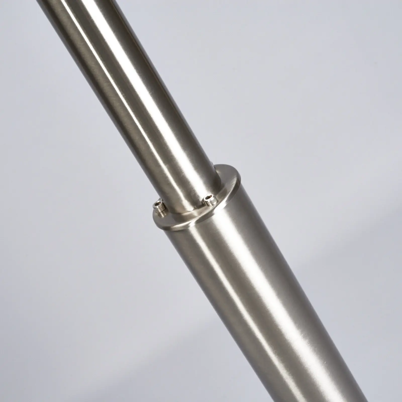 Kandeliabra Samuel su 3 stikliniais rutuliais