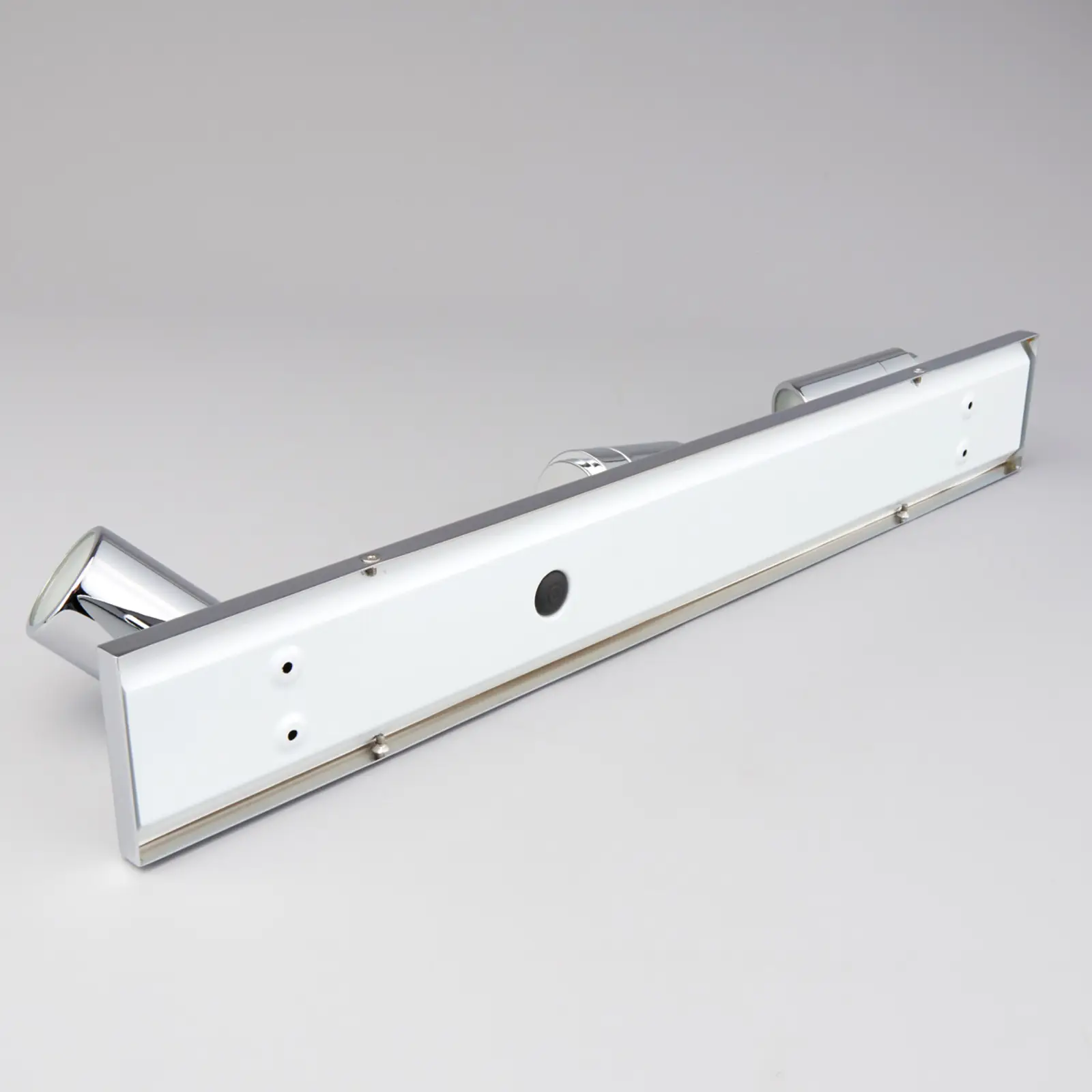 Trijų lempučių Dejan vonios lubų šviestuvas